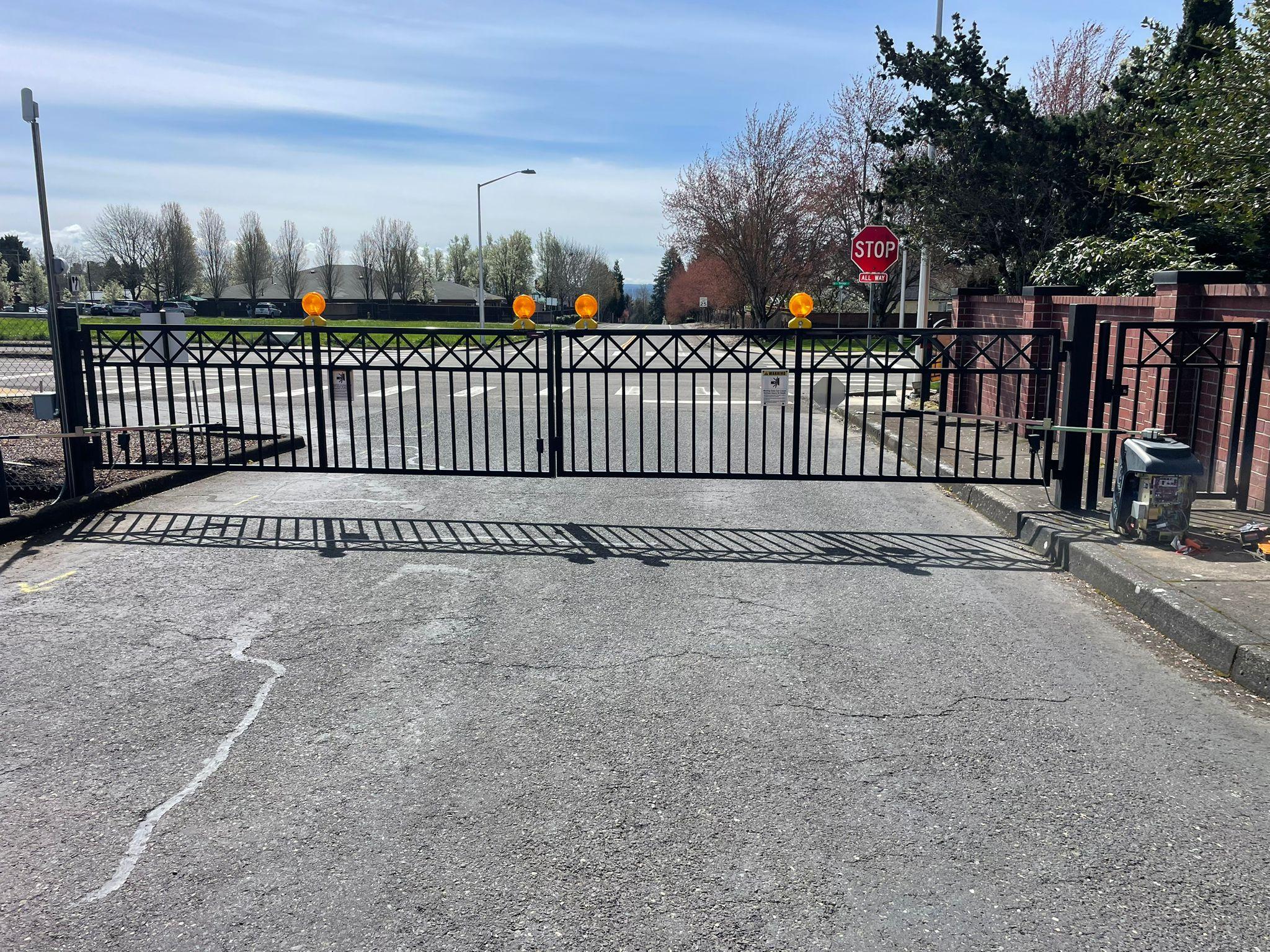 PNW Gate and Fence Image