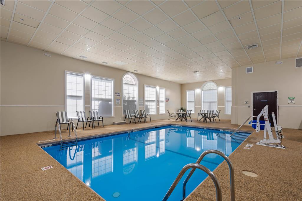 Best Western Crown Inn & Suites Image