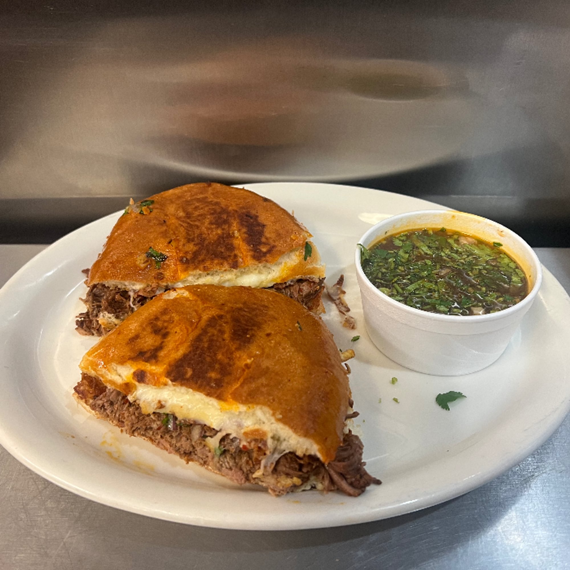 Torta Birria