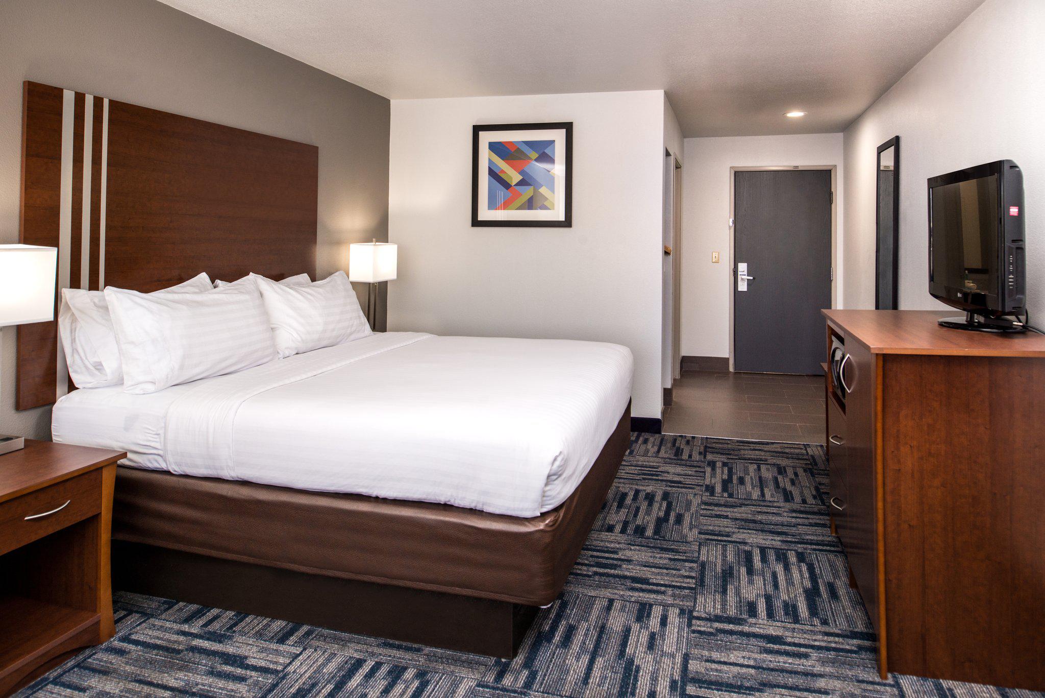 Holiday Inn Express & Suites Alamogordo Photo