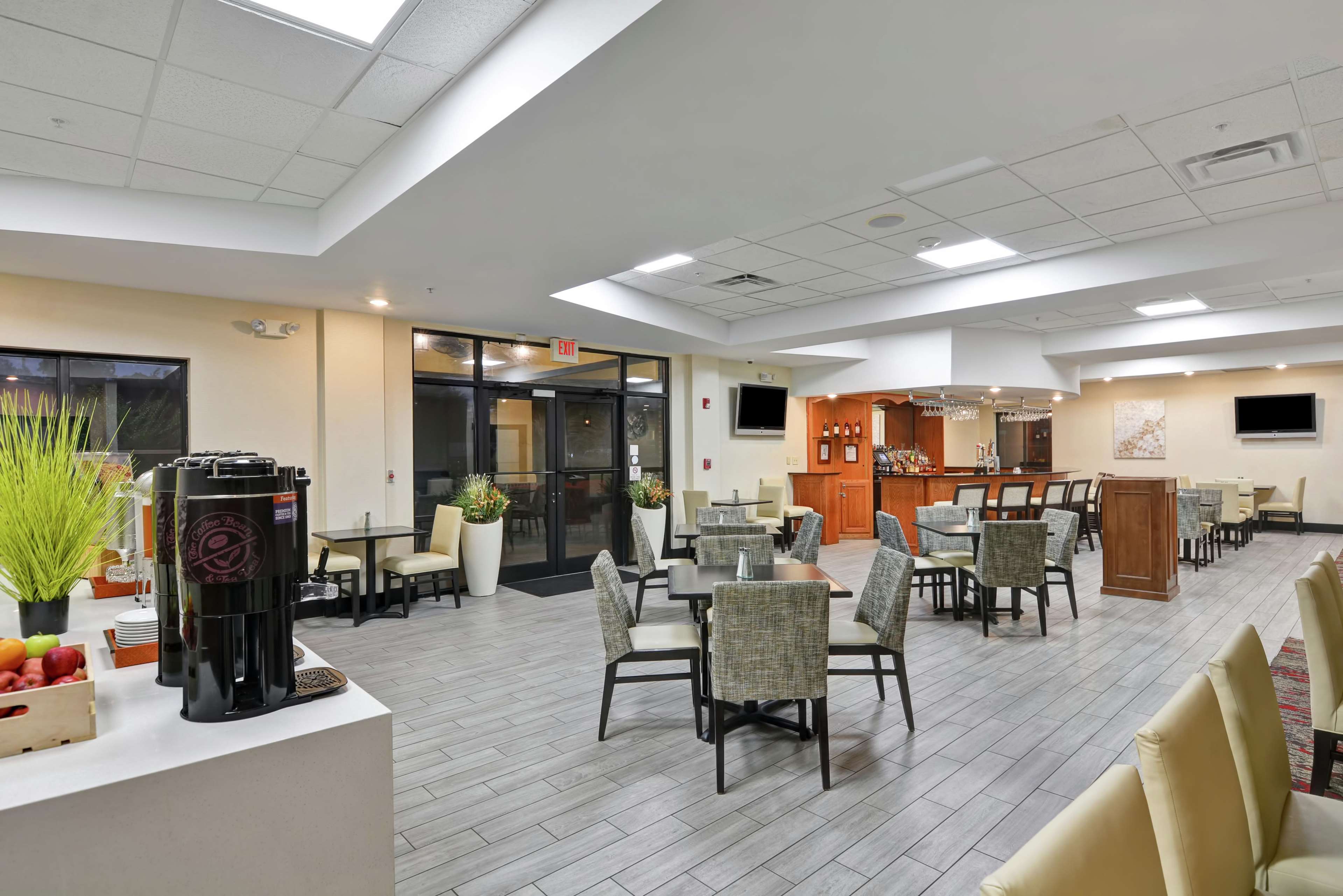 Doubletree by Hilton Hattiesburg Photo