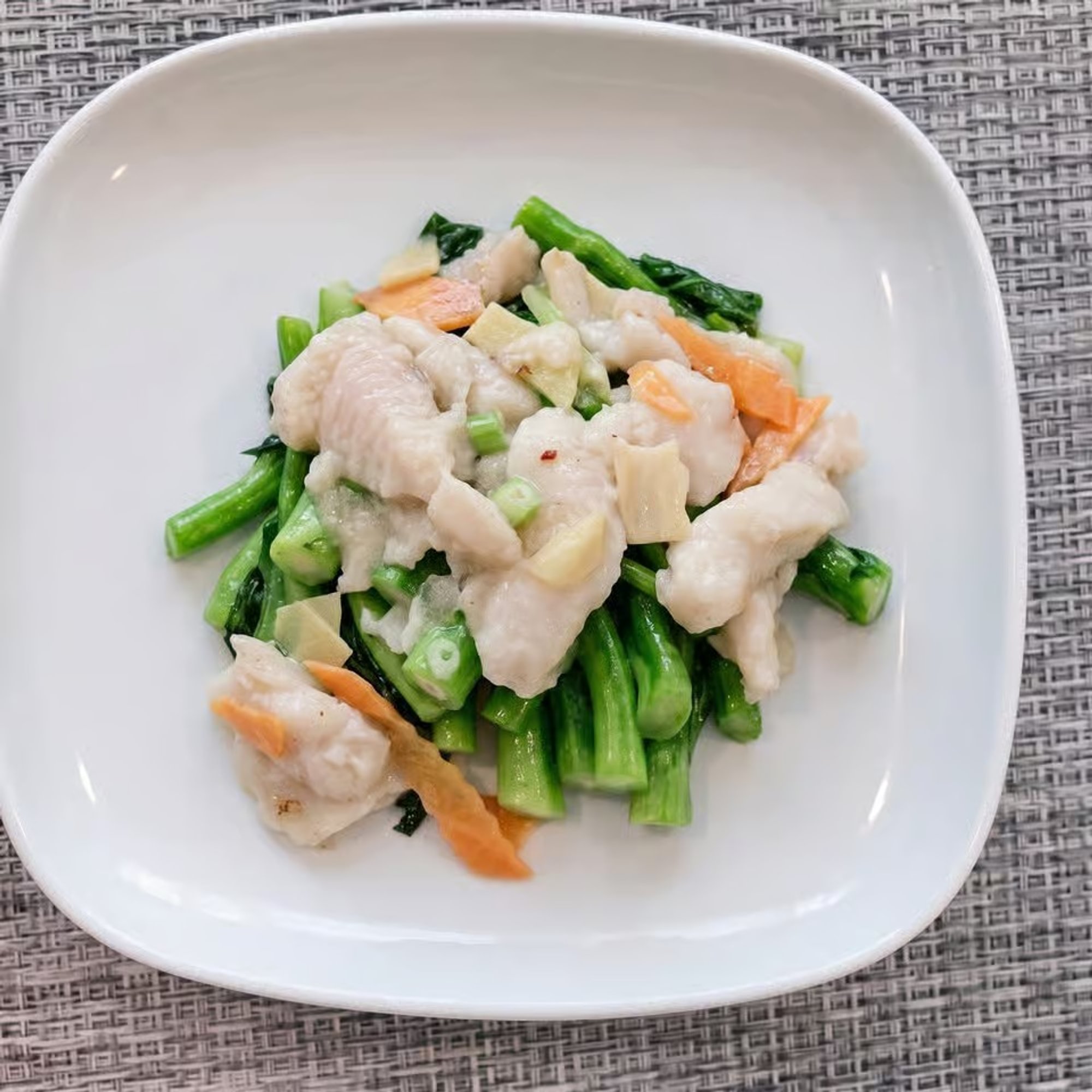 Fish Fillet with Tender Greens / 菜遠班片