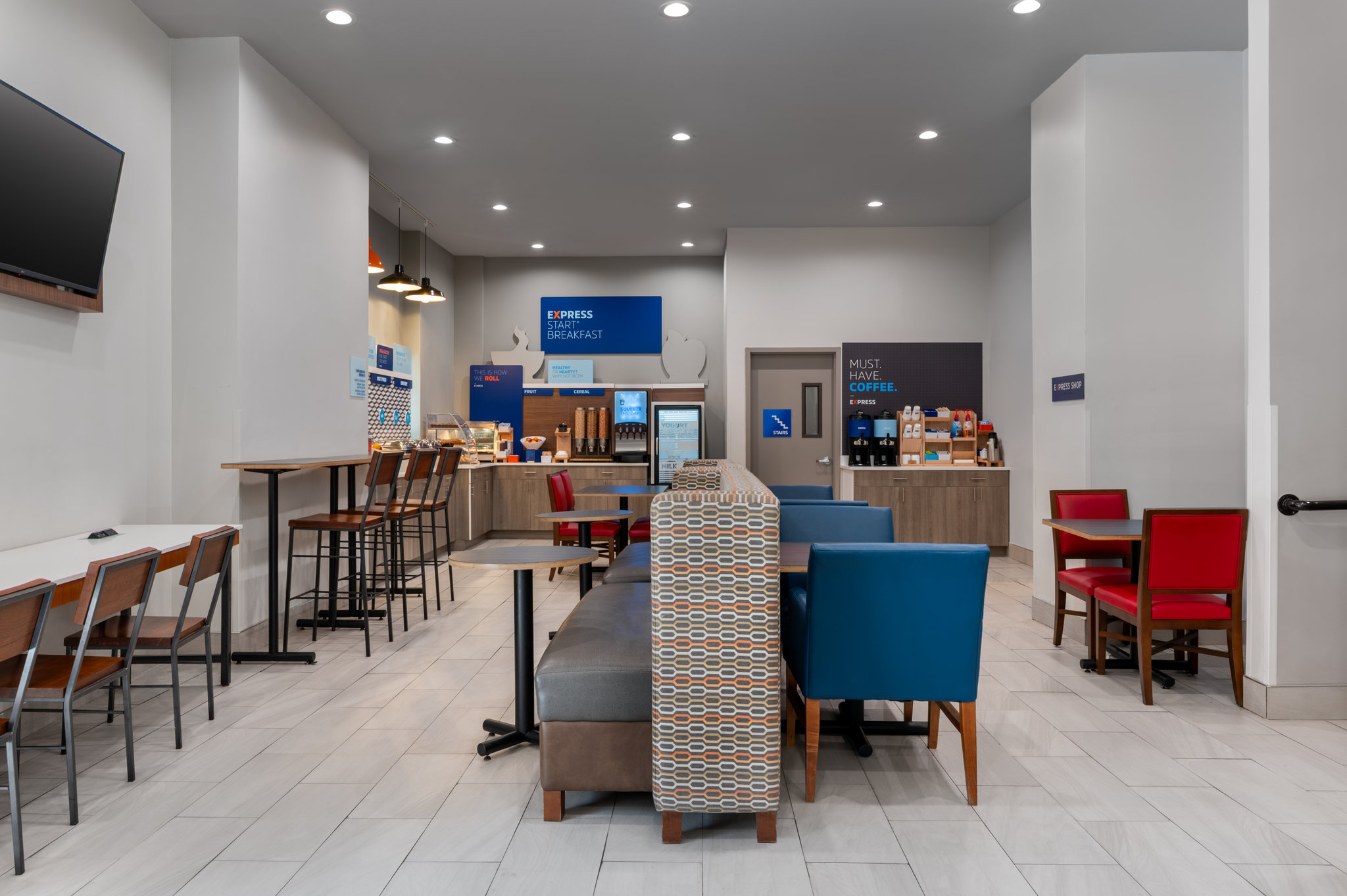 Holiday Inn Express & Suites Bronx - Zoo Area by IHG Image