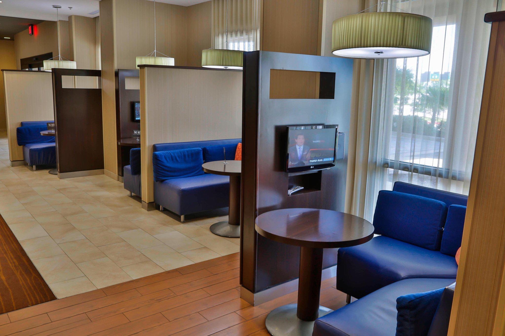 Courtyard by Marriott Biloxi North/D'Iberville Photo