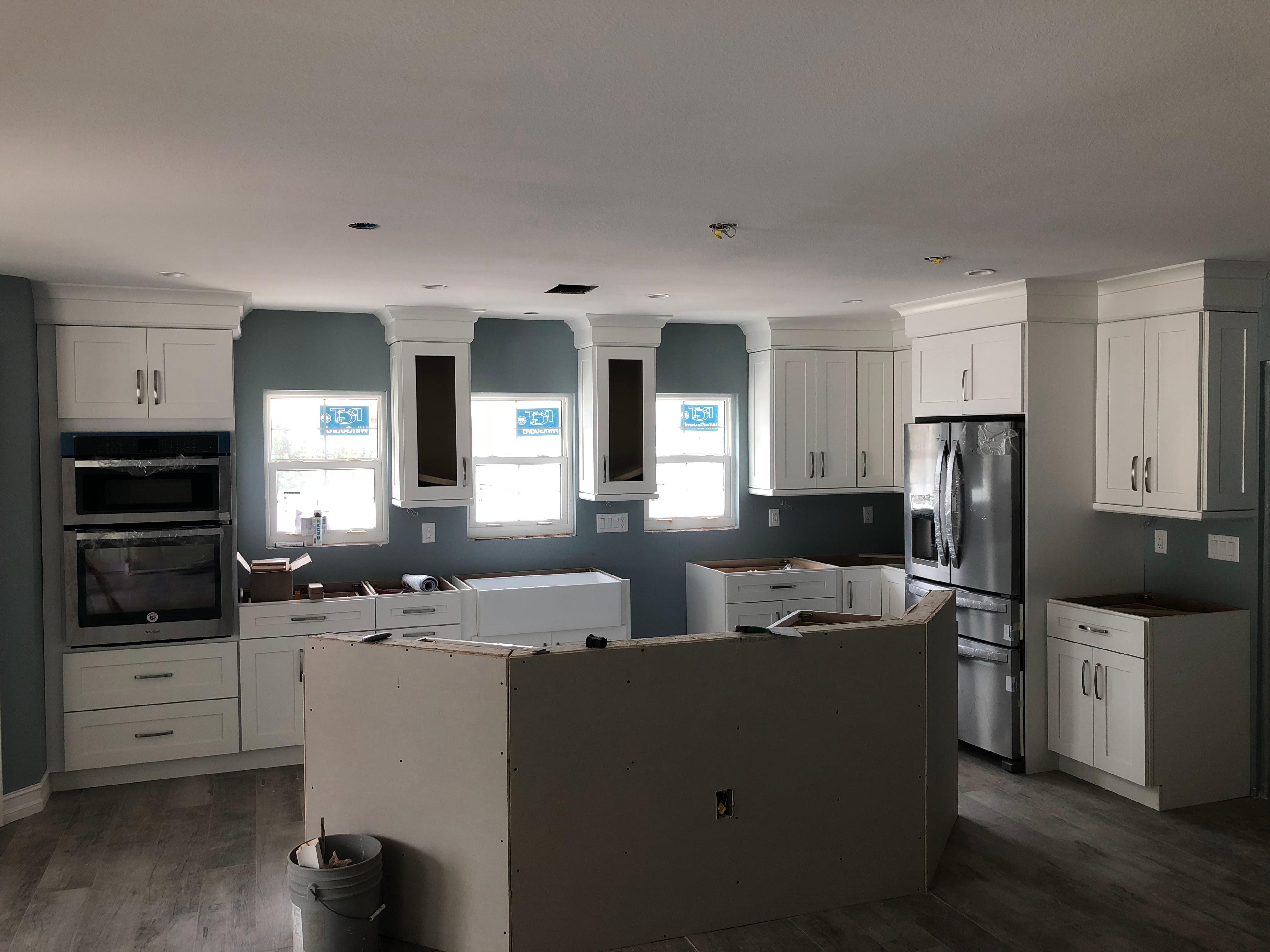 Island Kitchens & Baths Inc Image