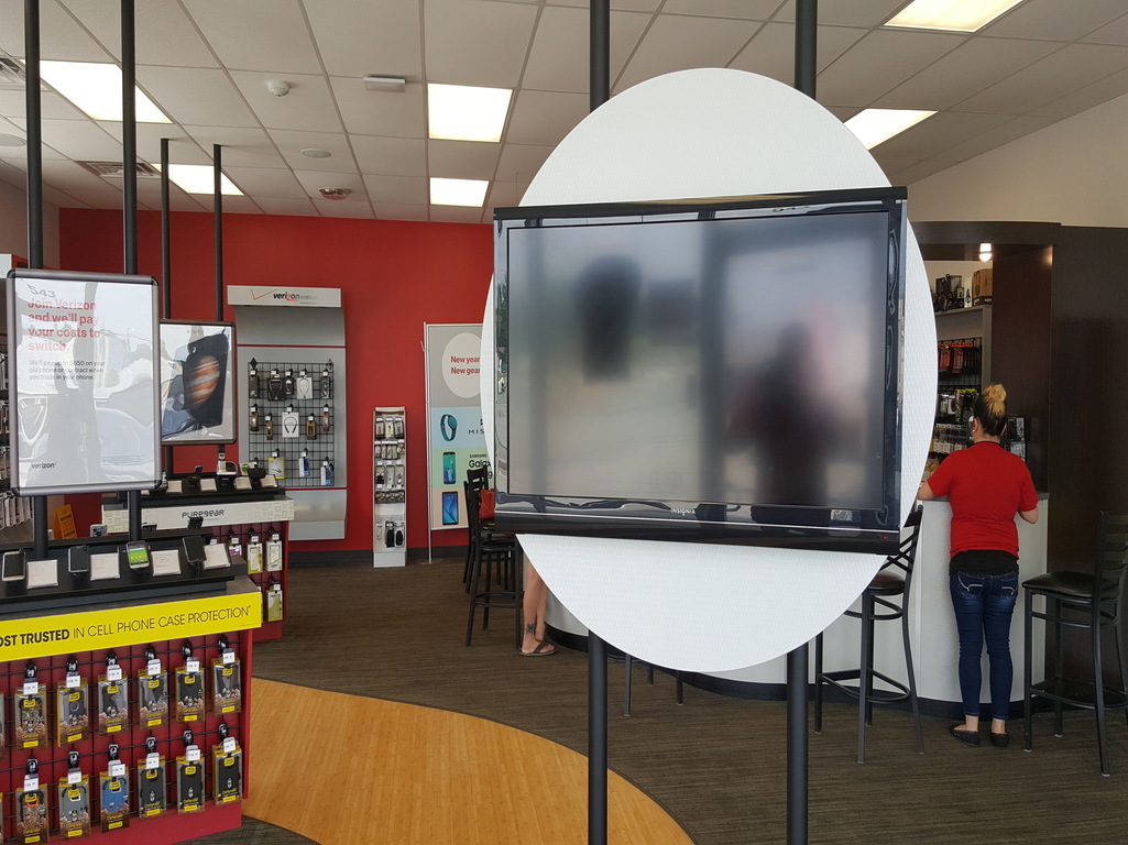 Verizon Authorized Retailer - TCC Photo