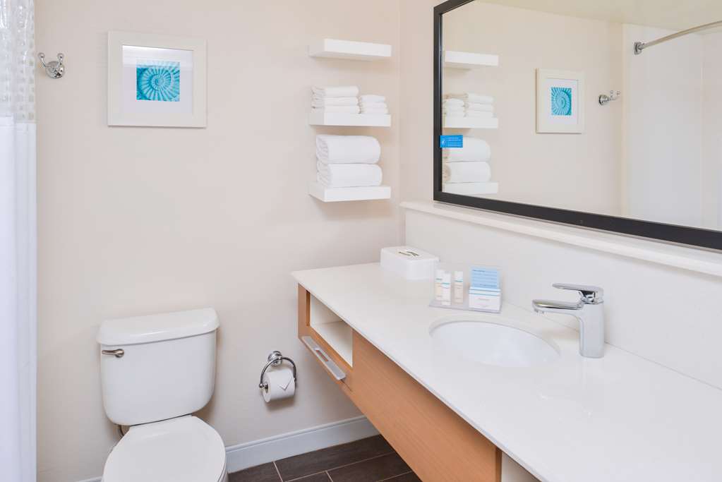 Hampton Inn Vero Beach Image