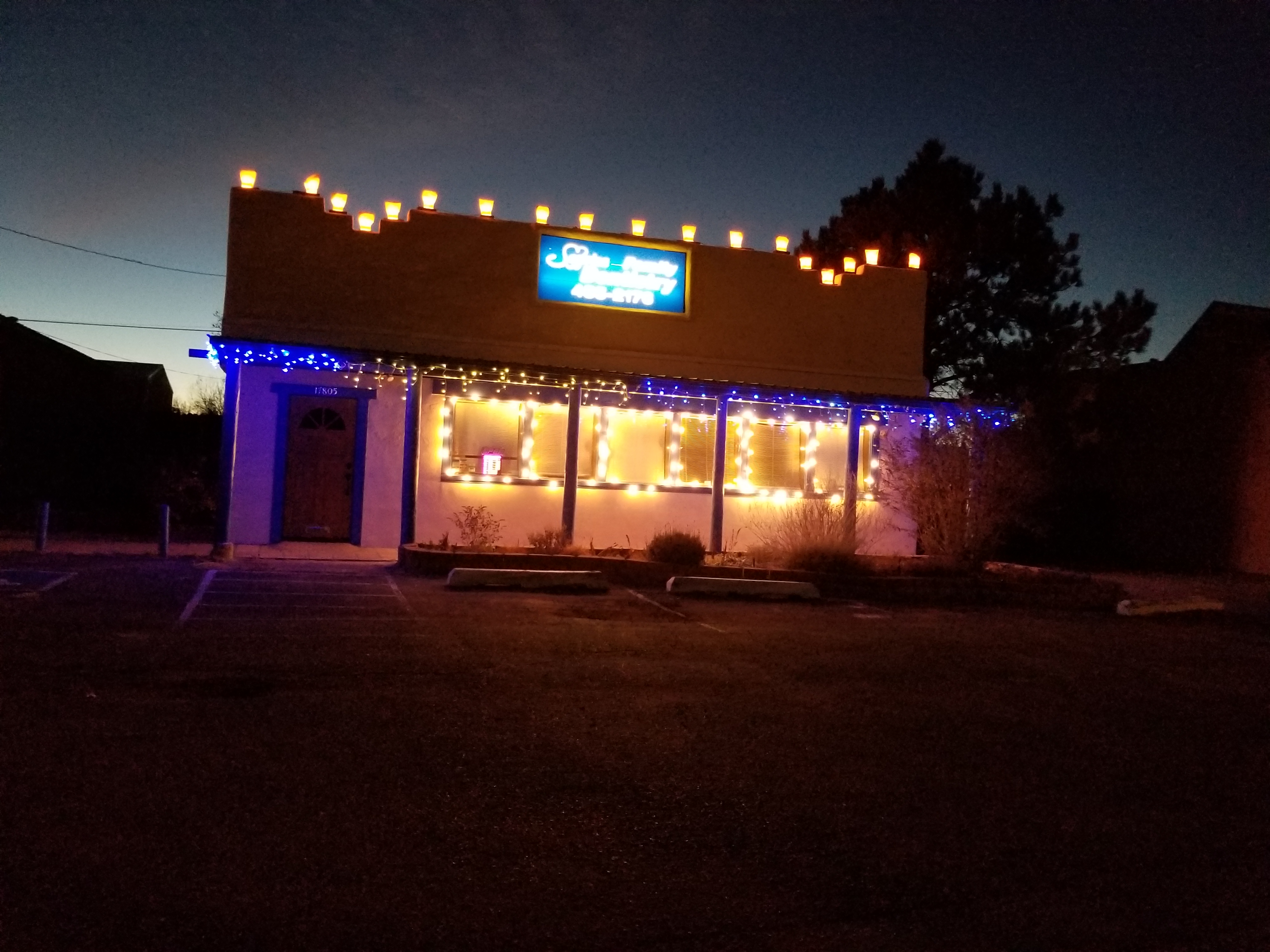 Jorge Ferreira DMD/Sonrisa Family Dentistry Logo