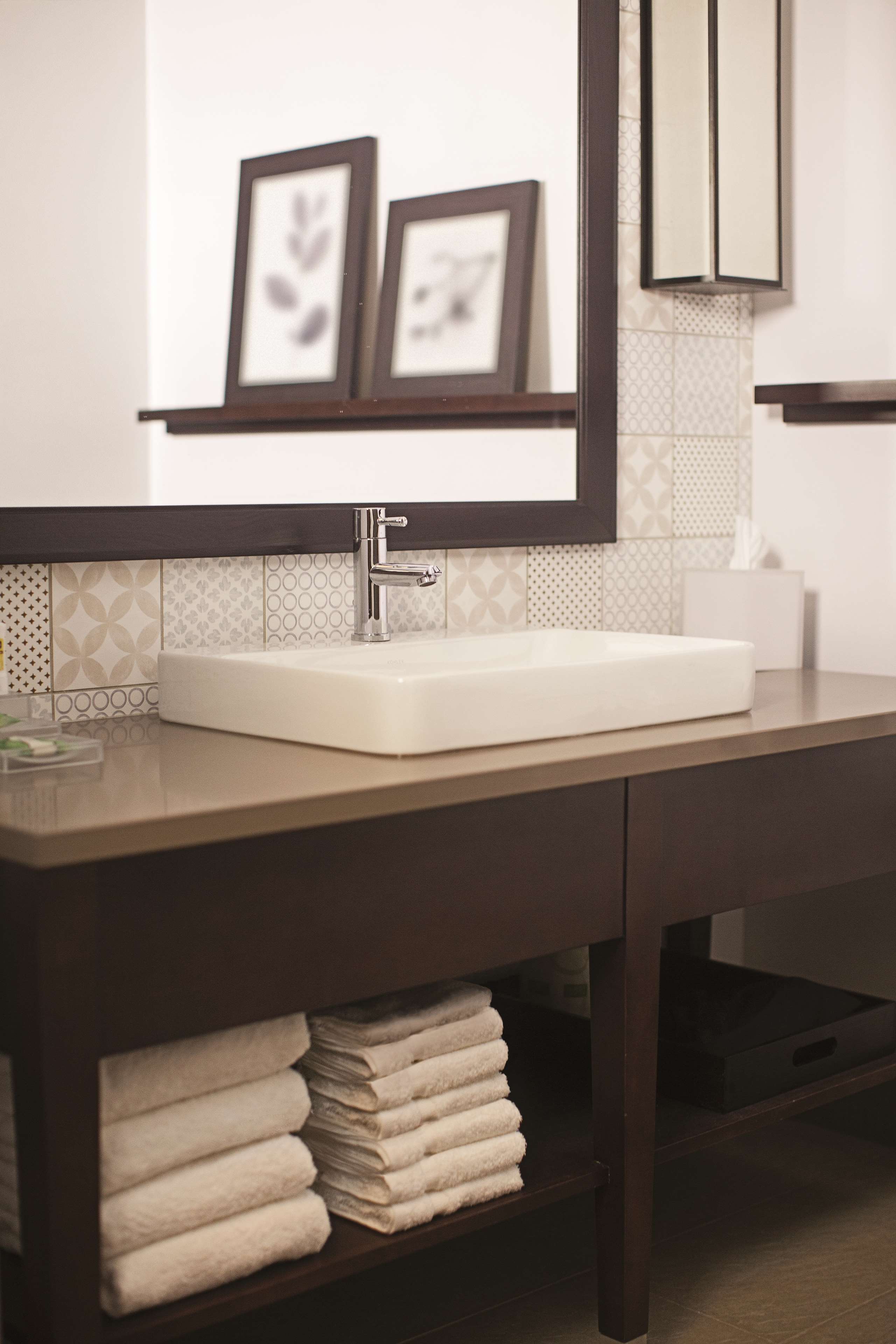 Guest Room - Bathroom