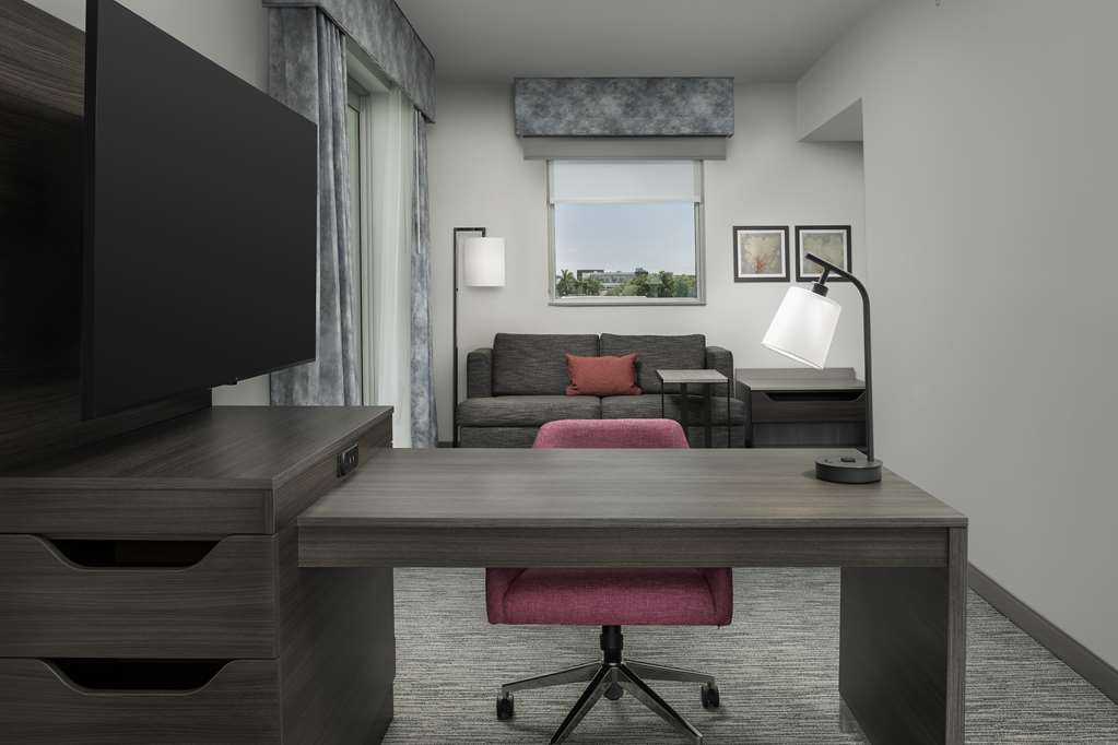 Hampton Inn Delray Beach Image