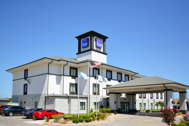Motels near riverwind casino norman ok