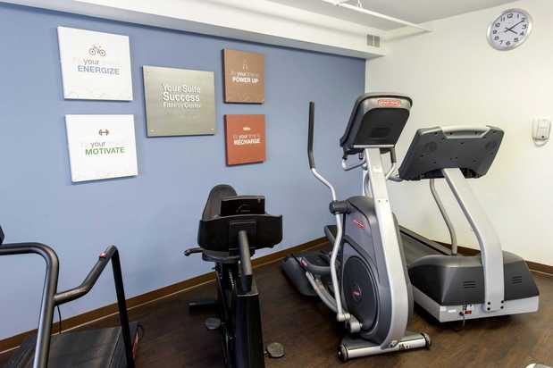 Images Comfort Suites
