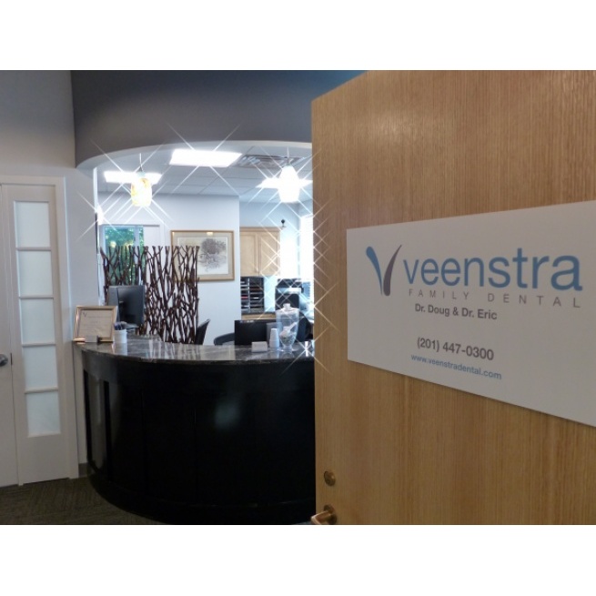 Veenstra Family Dental Logo
