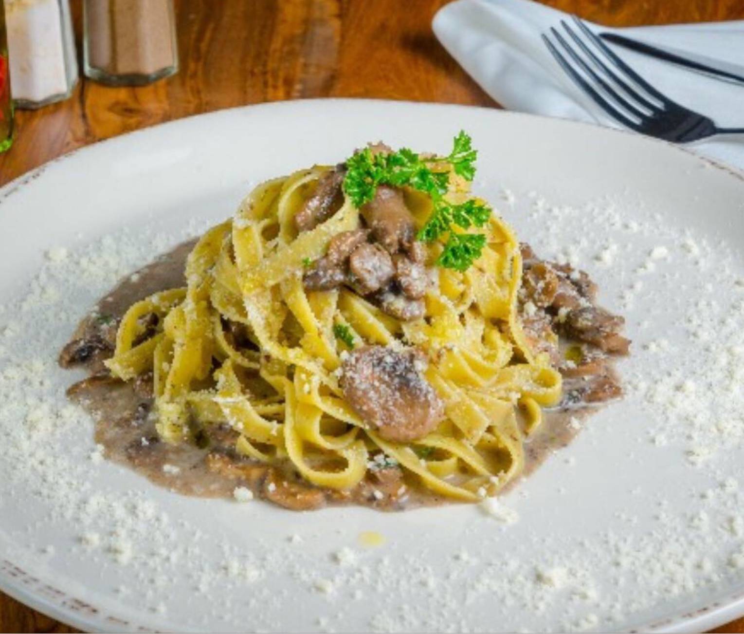 Fettuccine Mushrooms