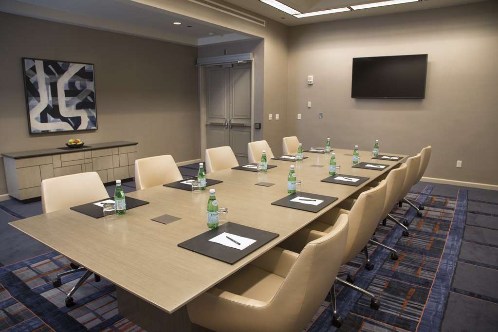 Hilton Atlanta Airport Image