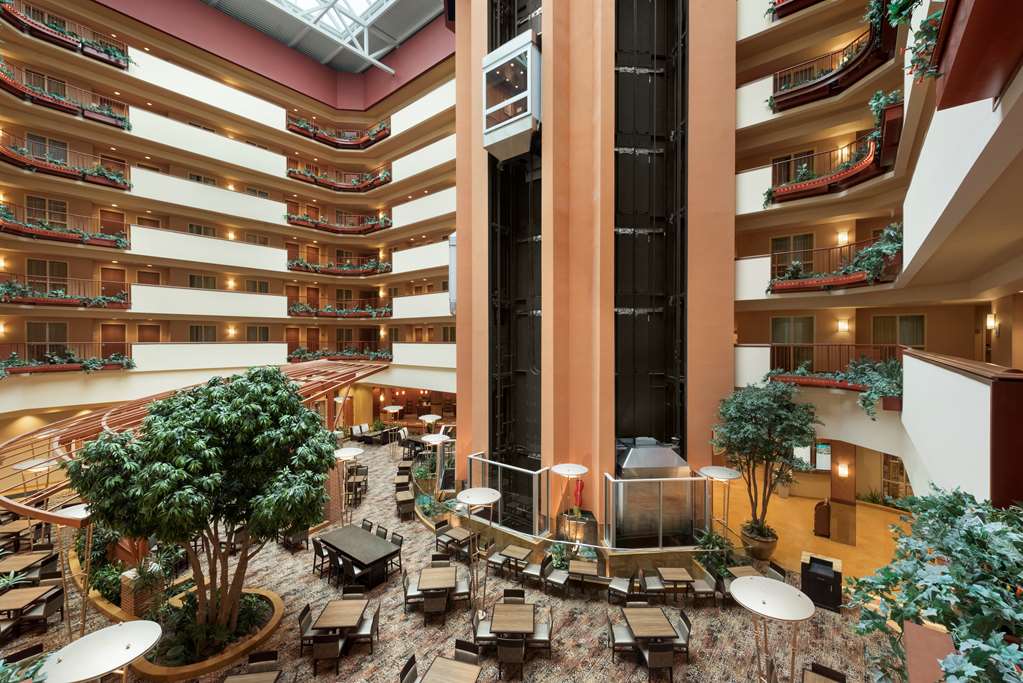 Embassy Suites by Hilton Omaha La Vista Hotel & Conference Center Image