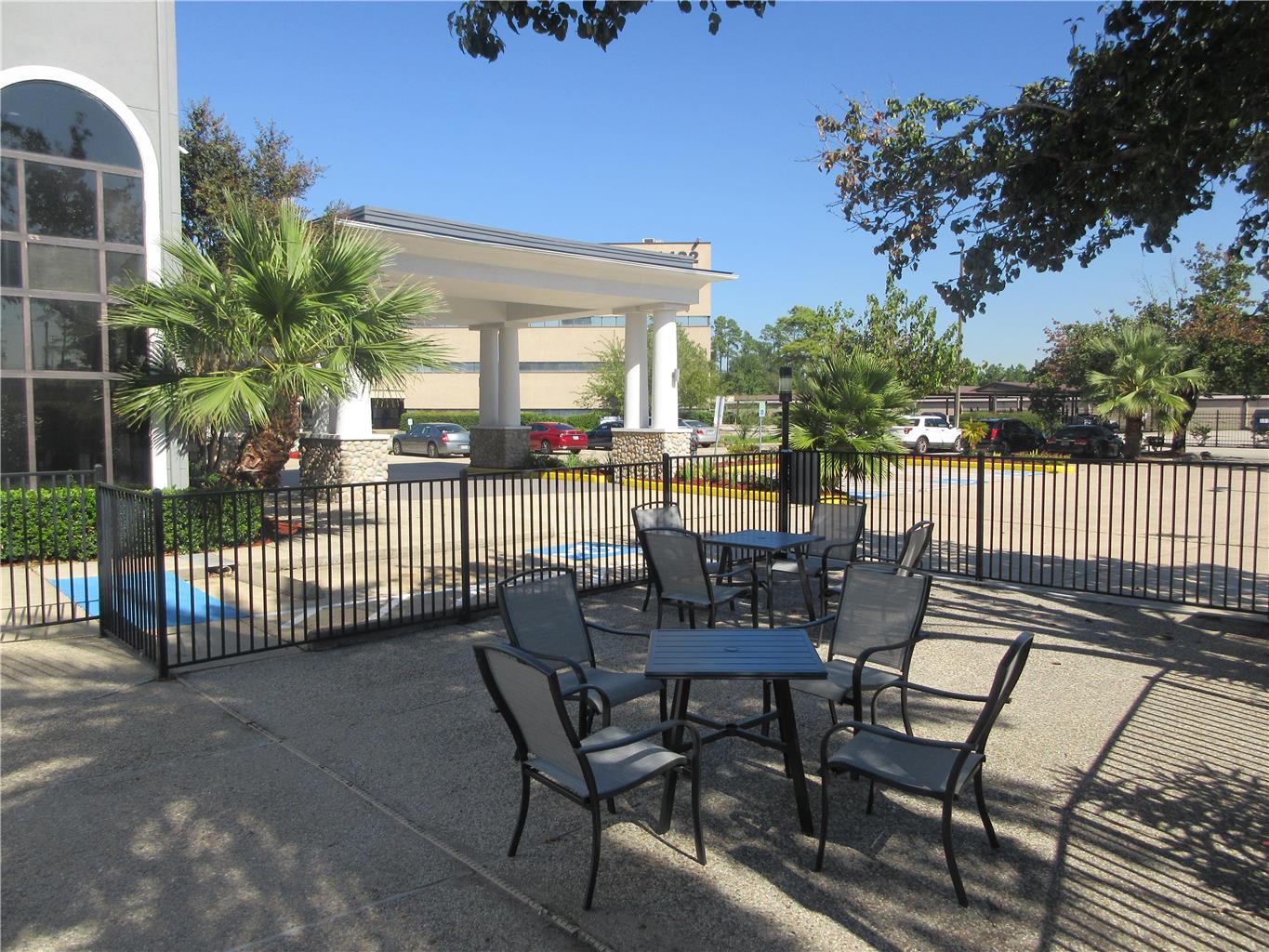 Best Western Champions Forest Inn and Suites Image