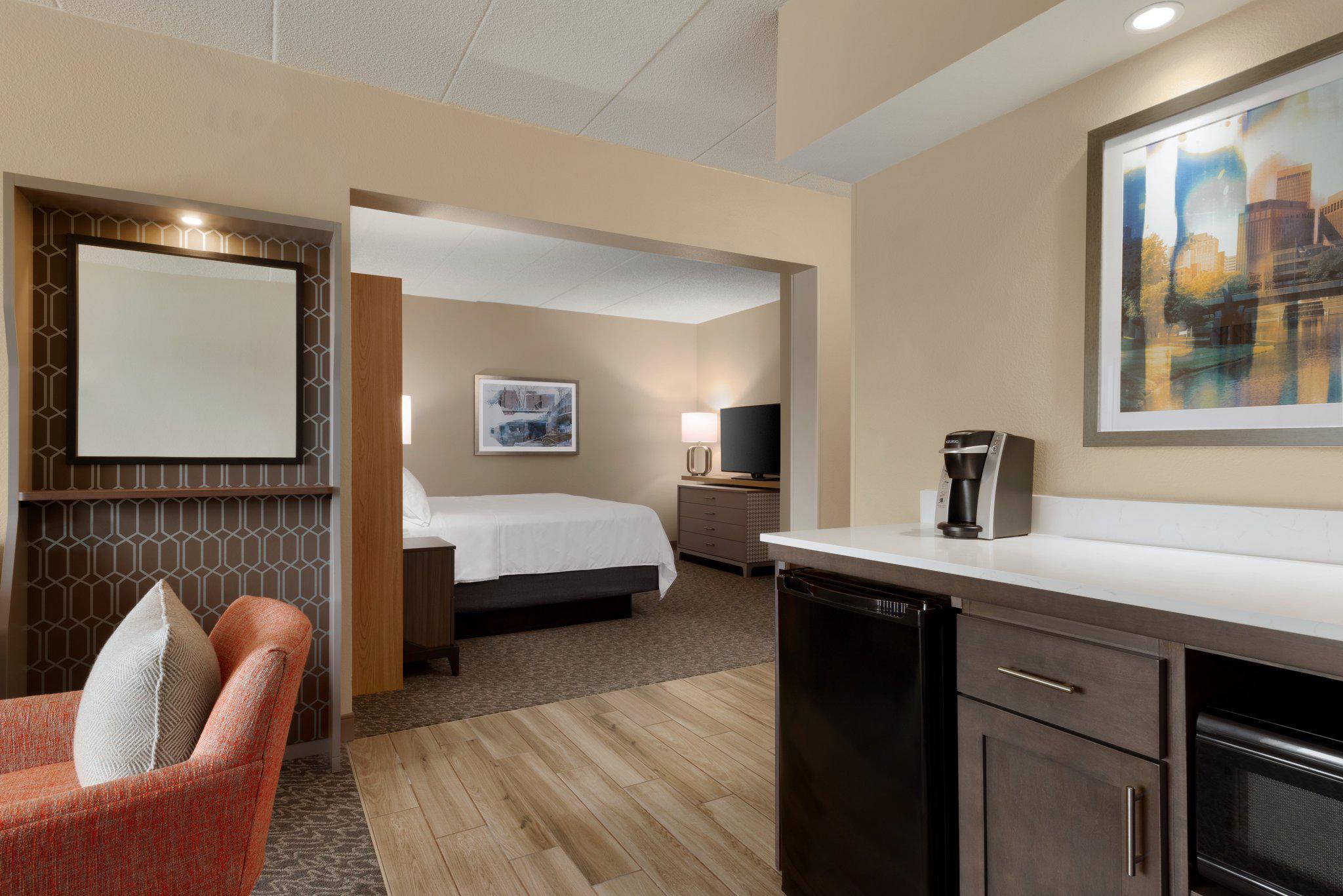 Holiday Inn & Suites Council Bluffs-I-29 Photo