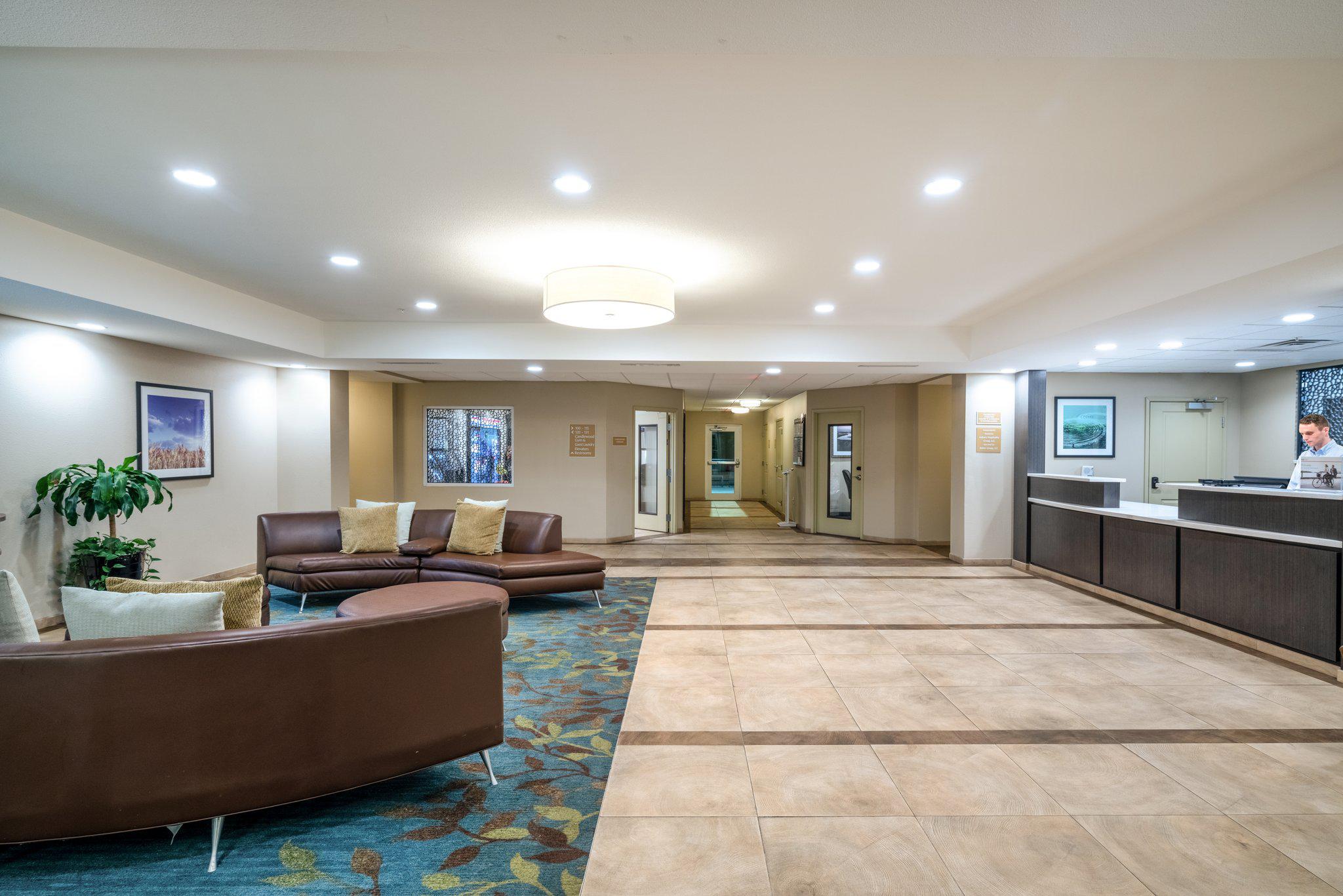 Candlewood Suites Auburn Photo