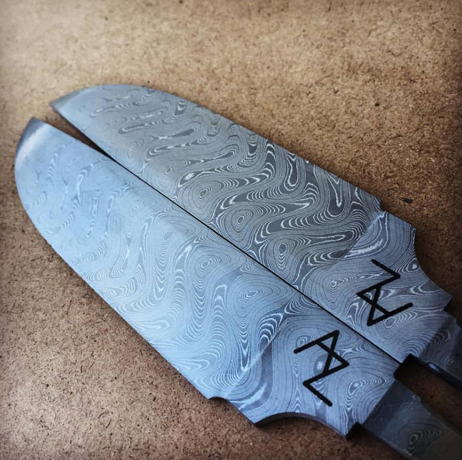 Images AZ Custom Knives Ltd.