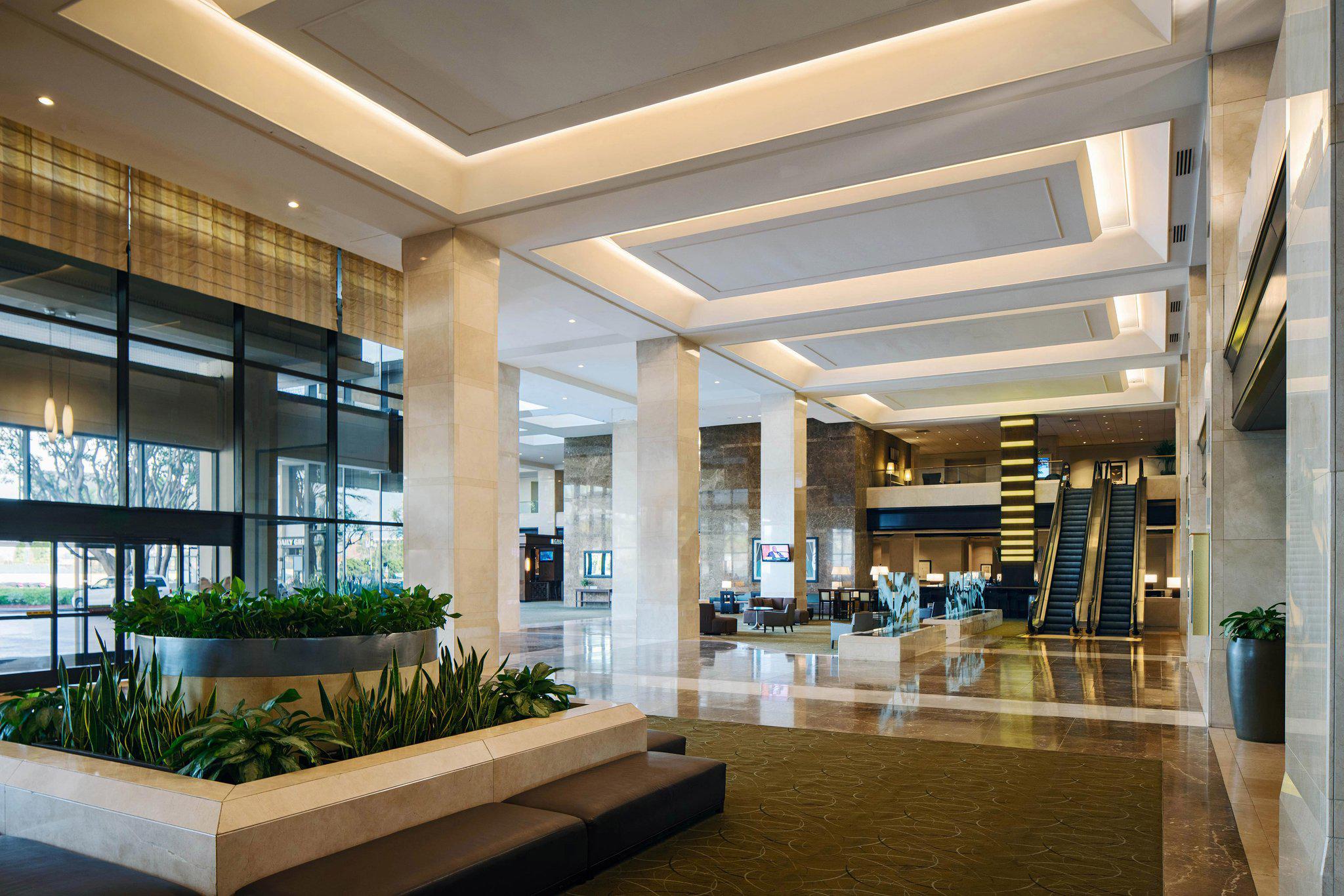 The Westin Los Angeles Airport Photo
