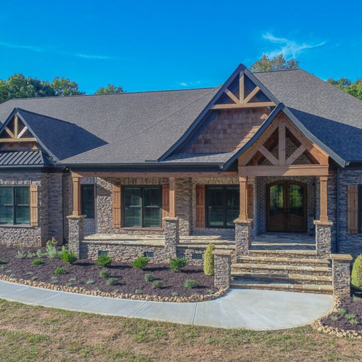 Emerald Pointe Construction, INC Image