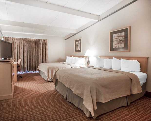 Images Quality Inn Lake of the Ozarks