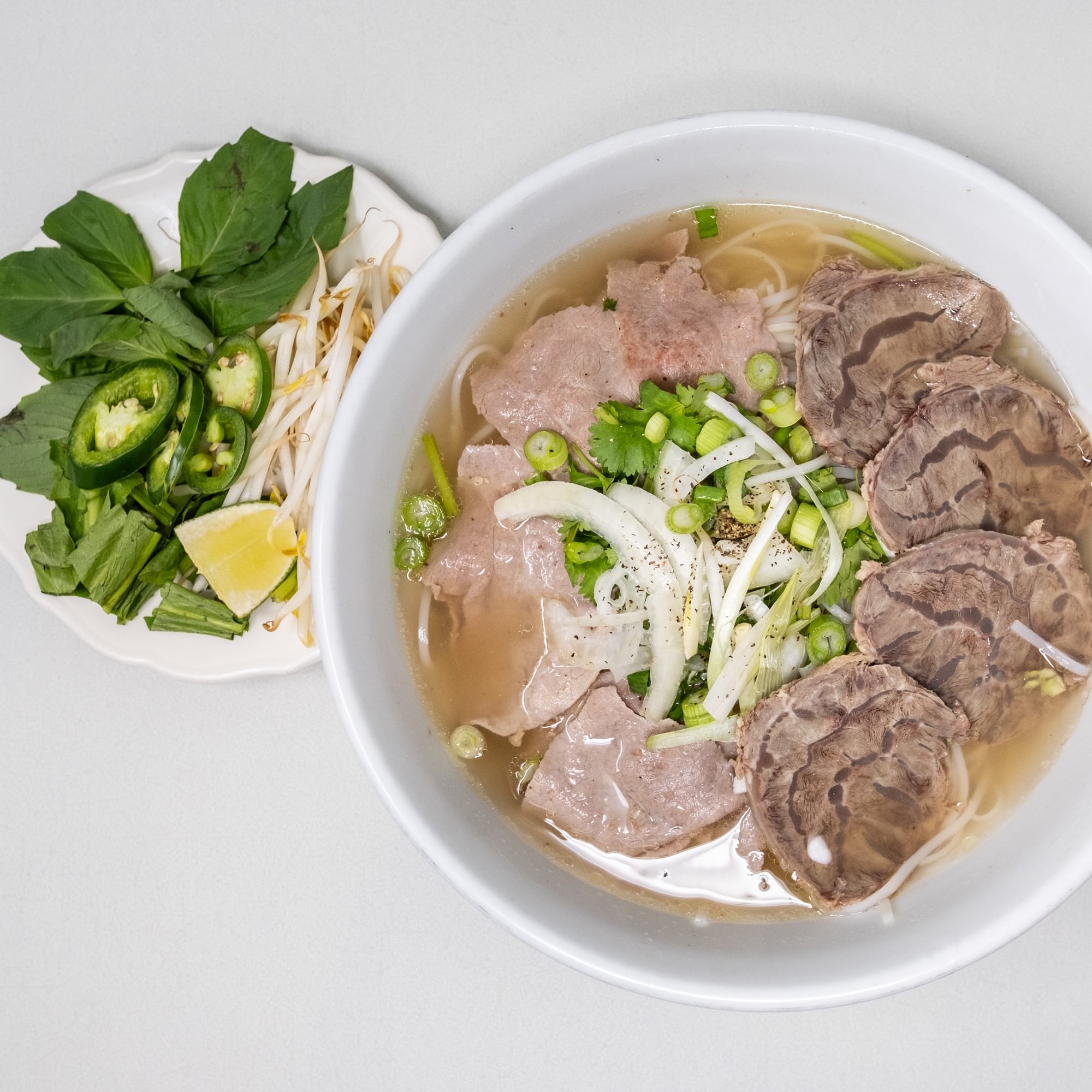 Pho Beef Eye of Round & Beef Shank / Phở Tái & Bắp Bò
