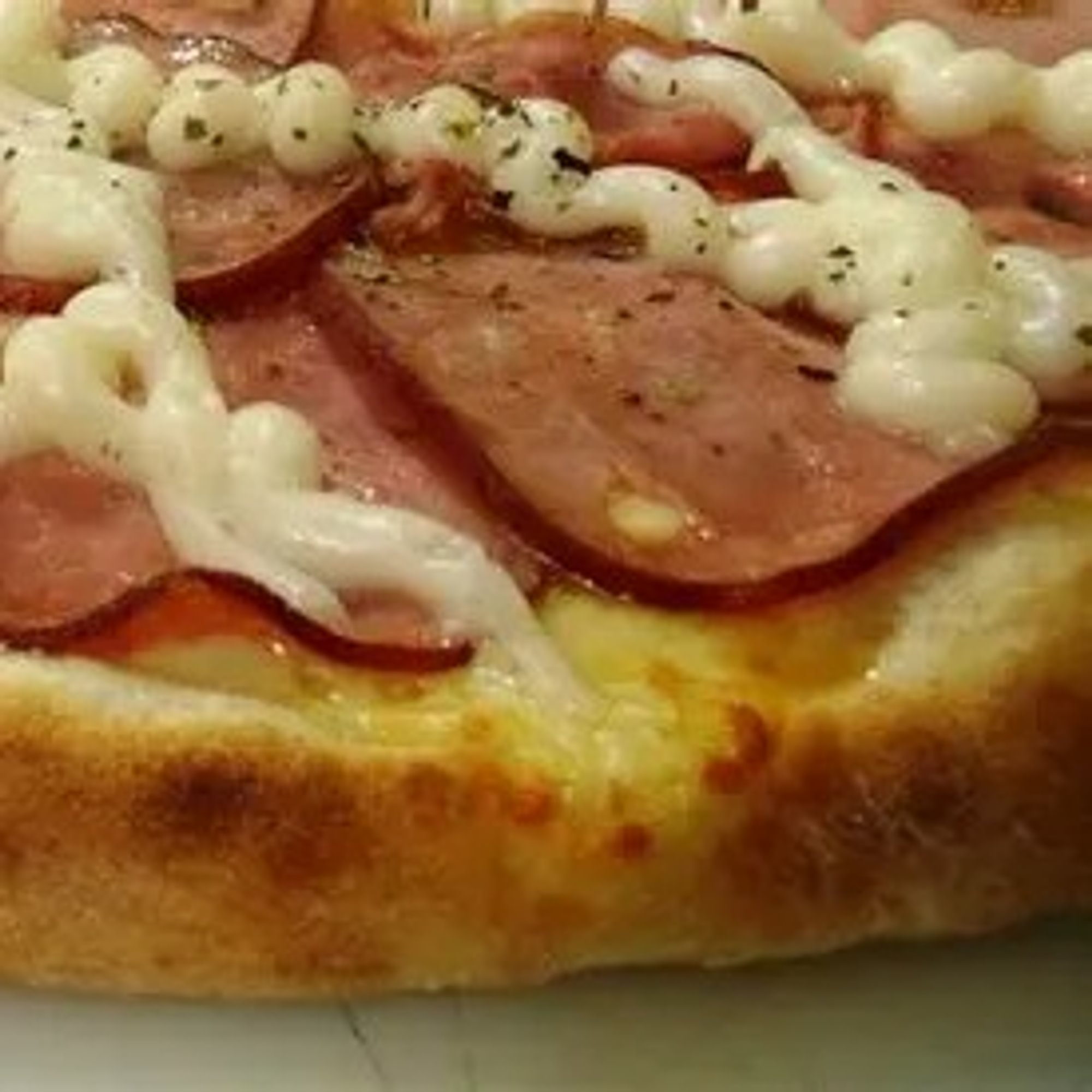Lombinho Canadense Pizza (Canadian Pork Loin Pizza)