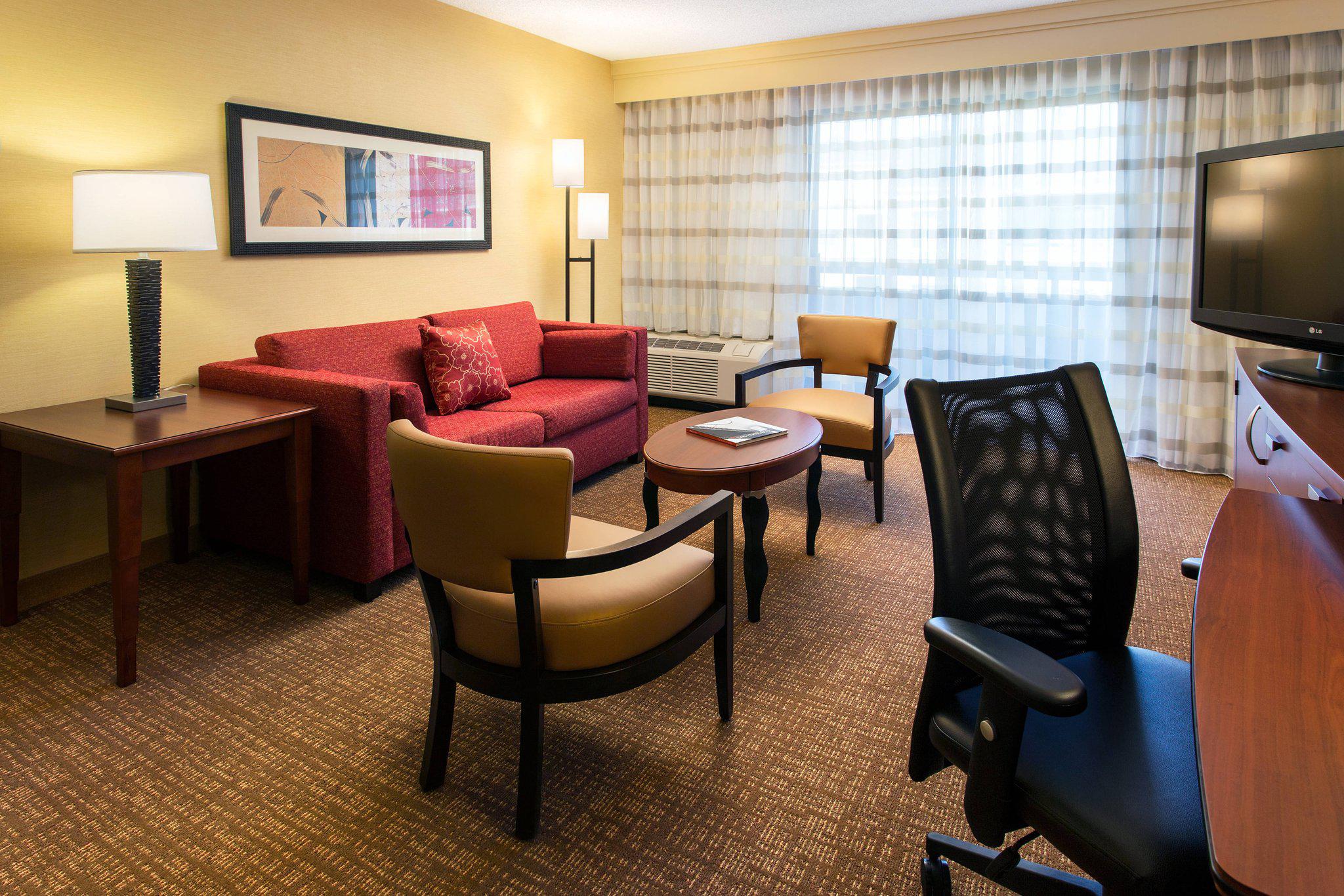 Courtyard by Marriott San Francisco Larkspur Landing/Marin County Photo