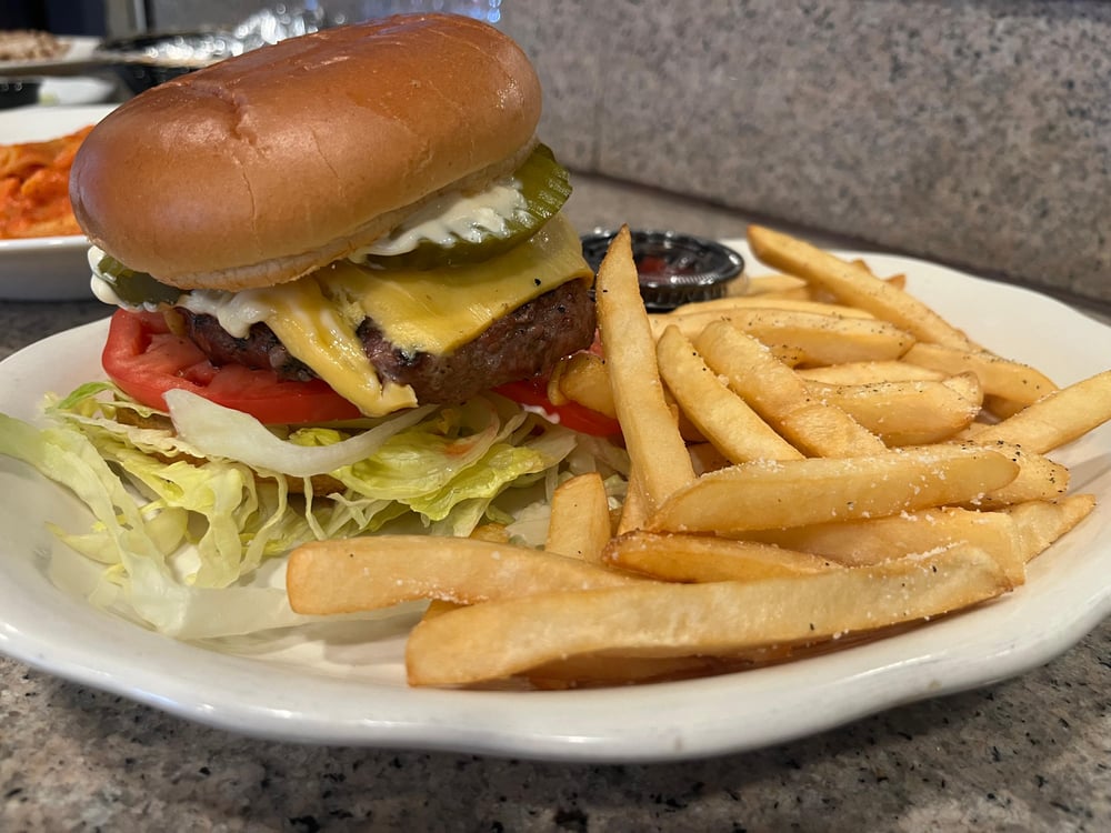 NEW YORK STYLE CHEESEBURGER