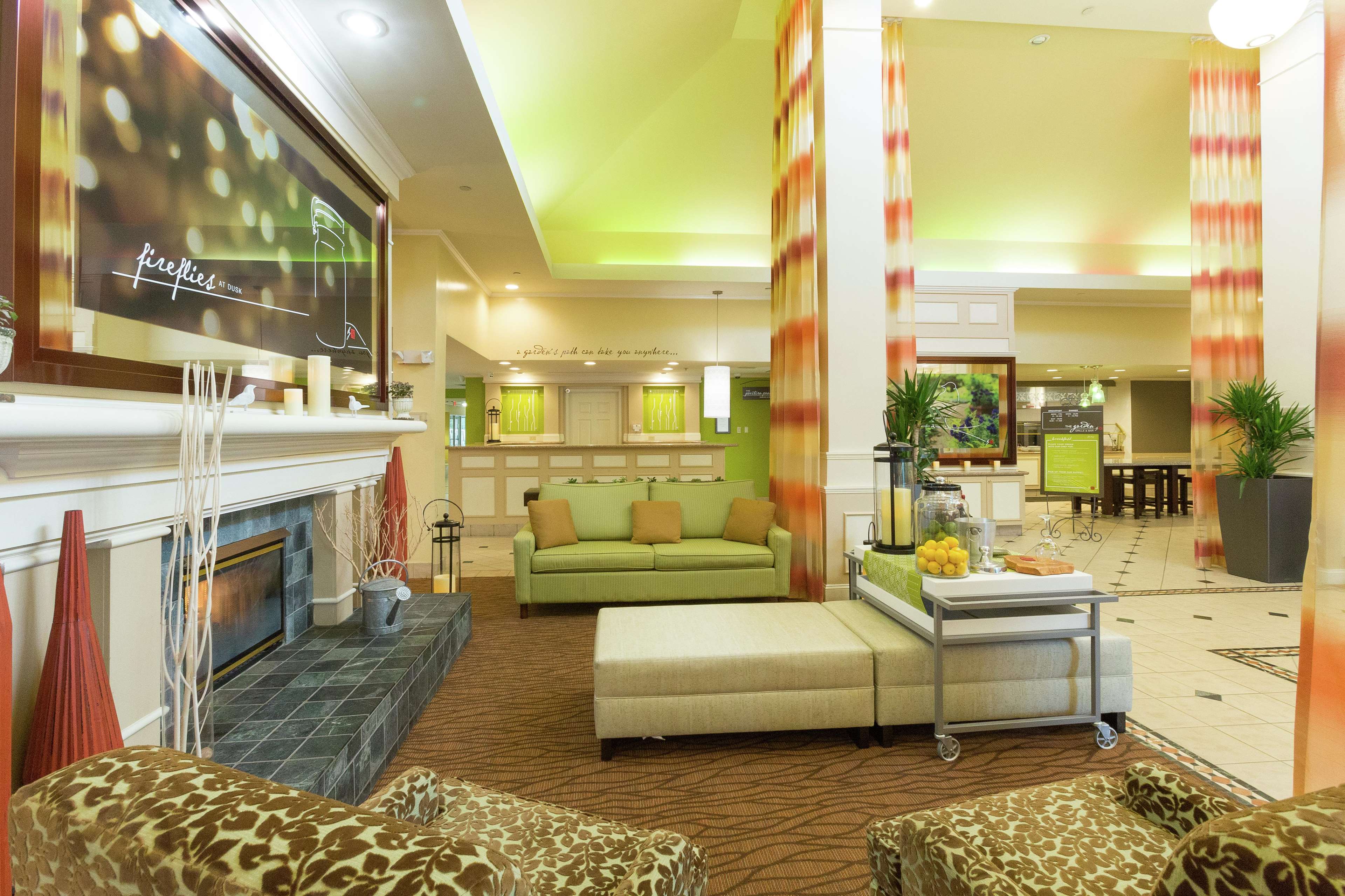 Hilton Garden Inn Jacksonville Airport Photo