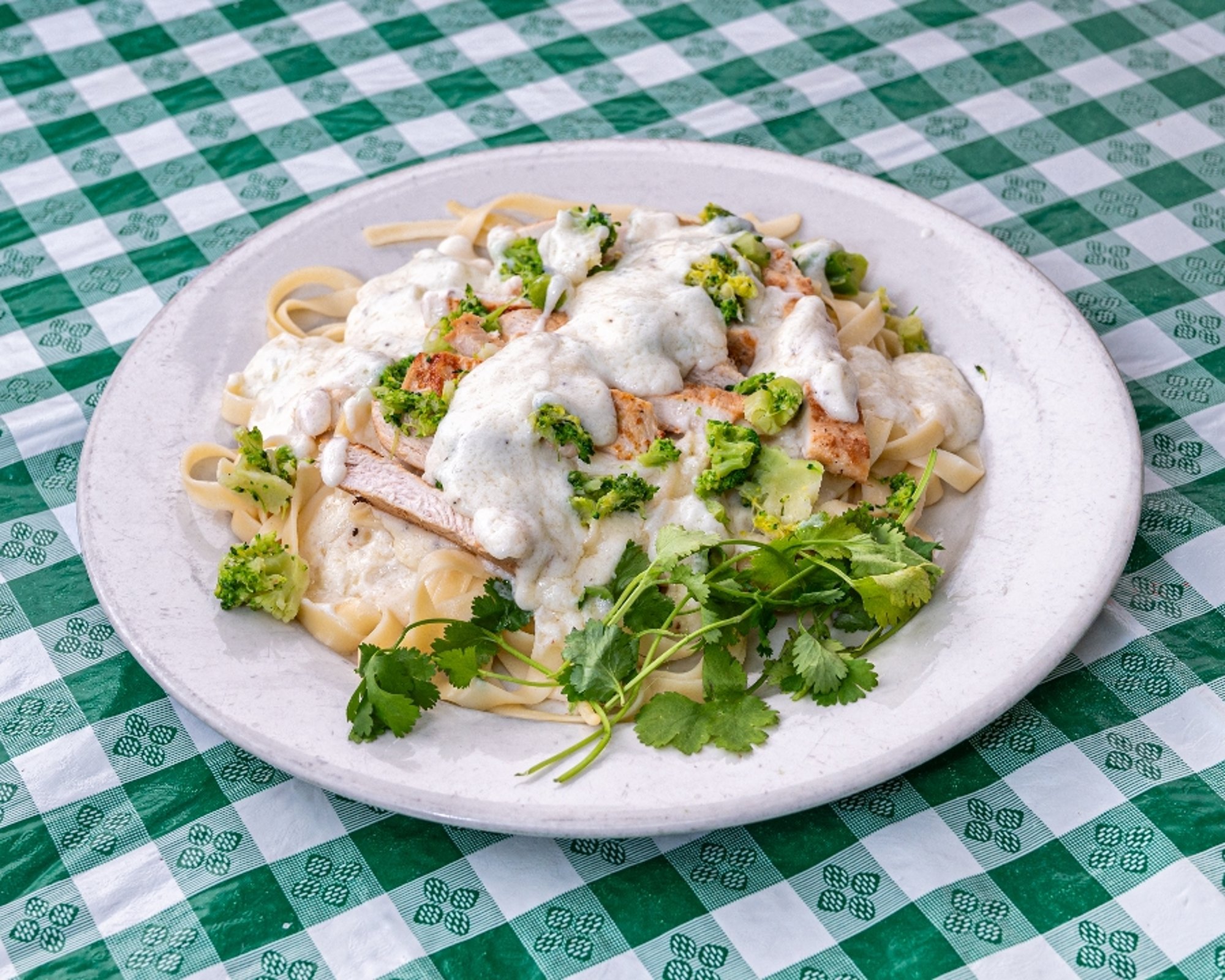Grilled Chicken Alfredo with Broccoli