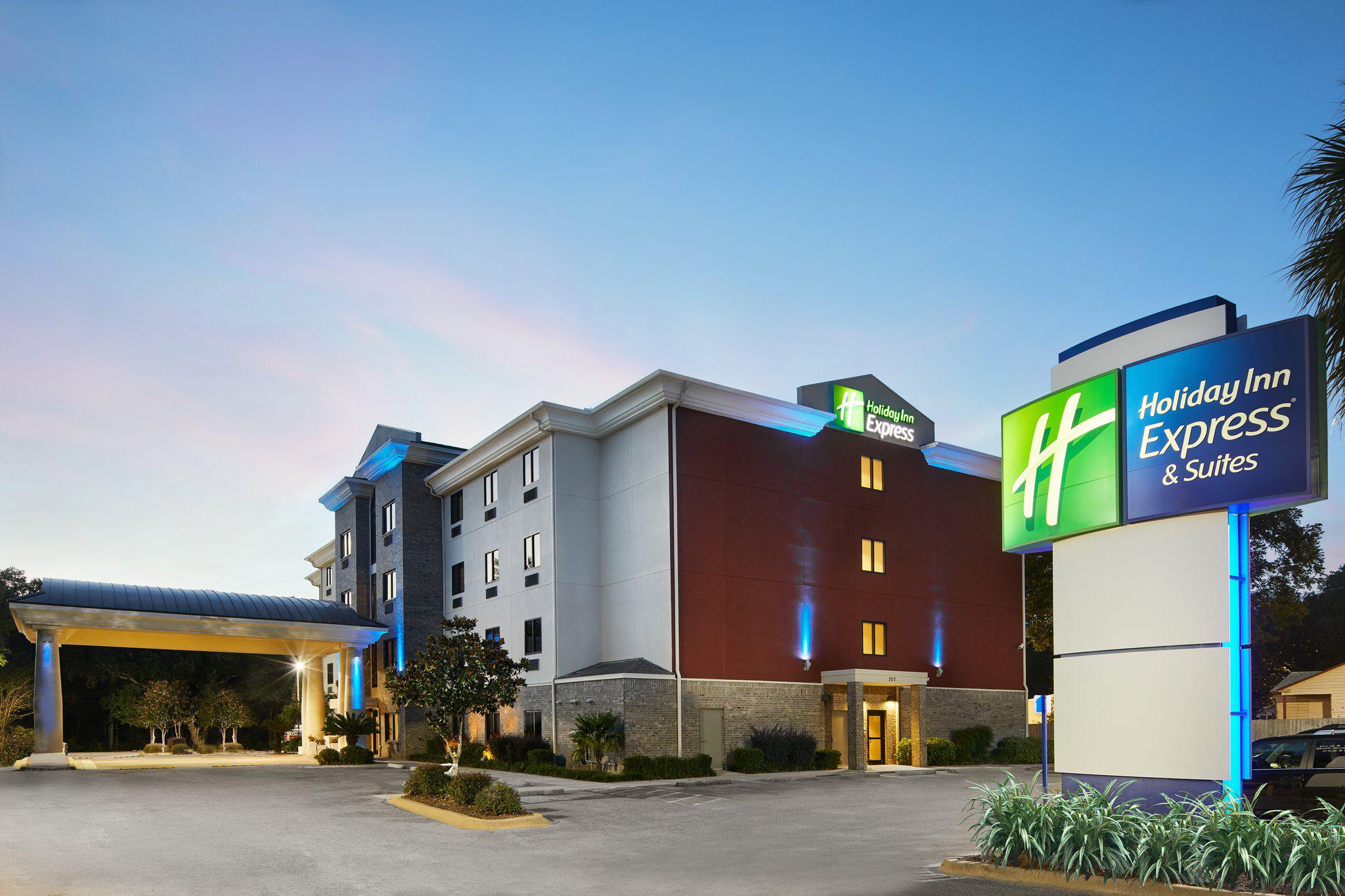 Holiday Inn Express & Suites Pensacola West-Navy Base Photo