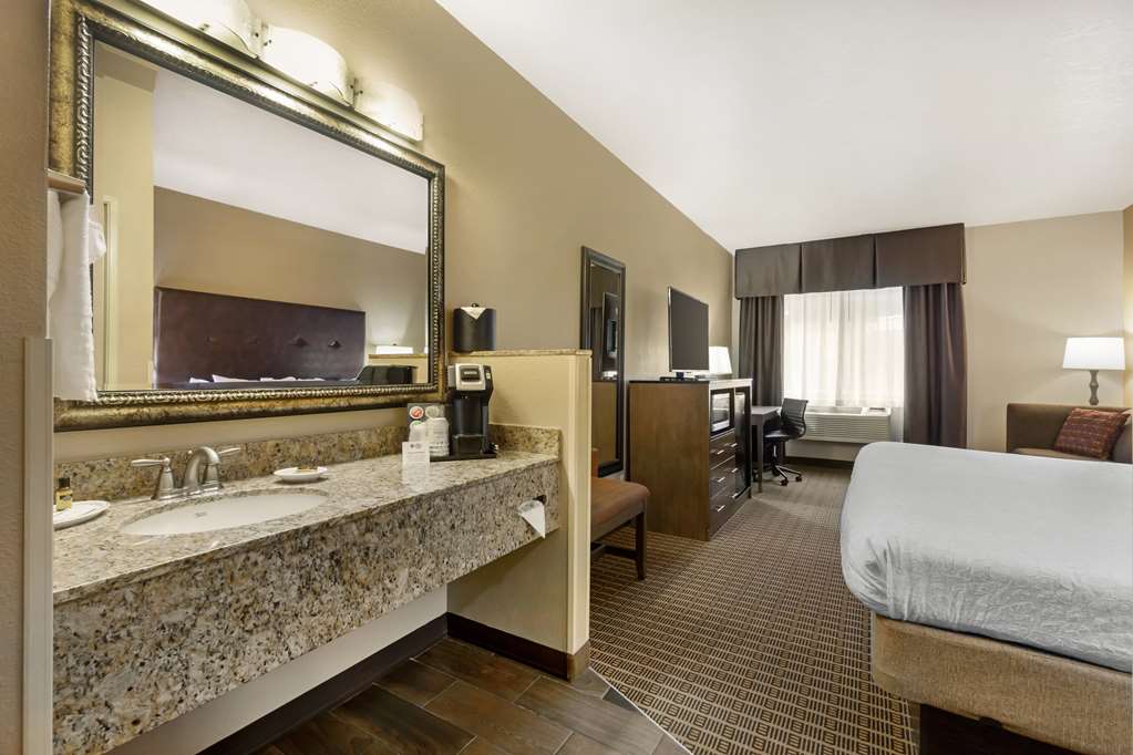 Best Western Plus Yakima Hotel Image