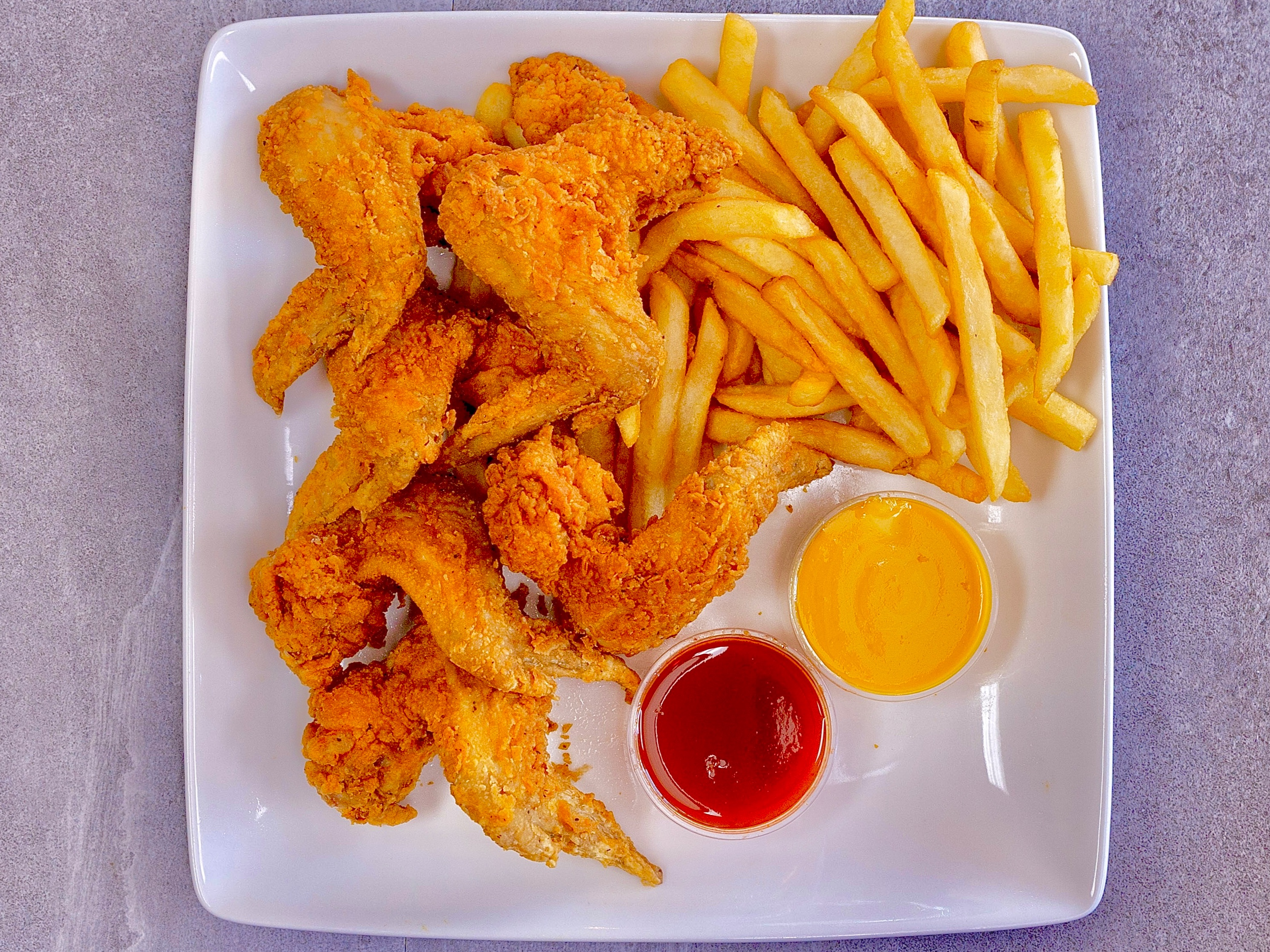 20 Wings & 4 Sides