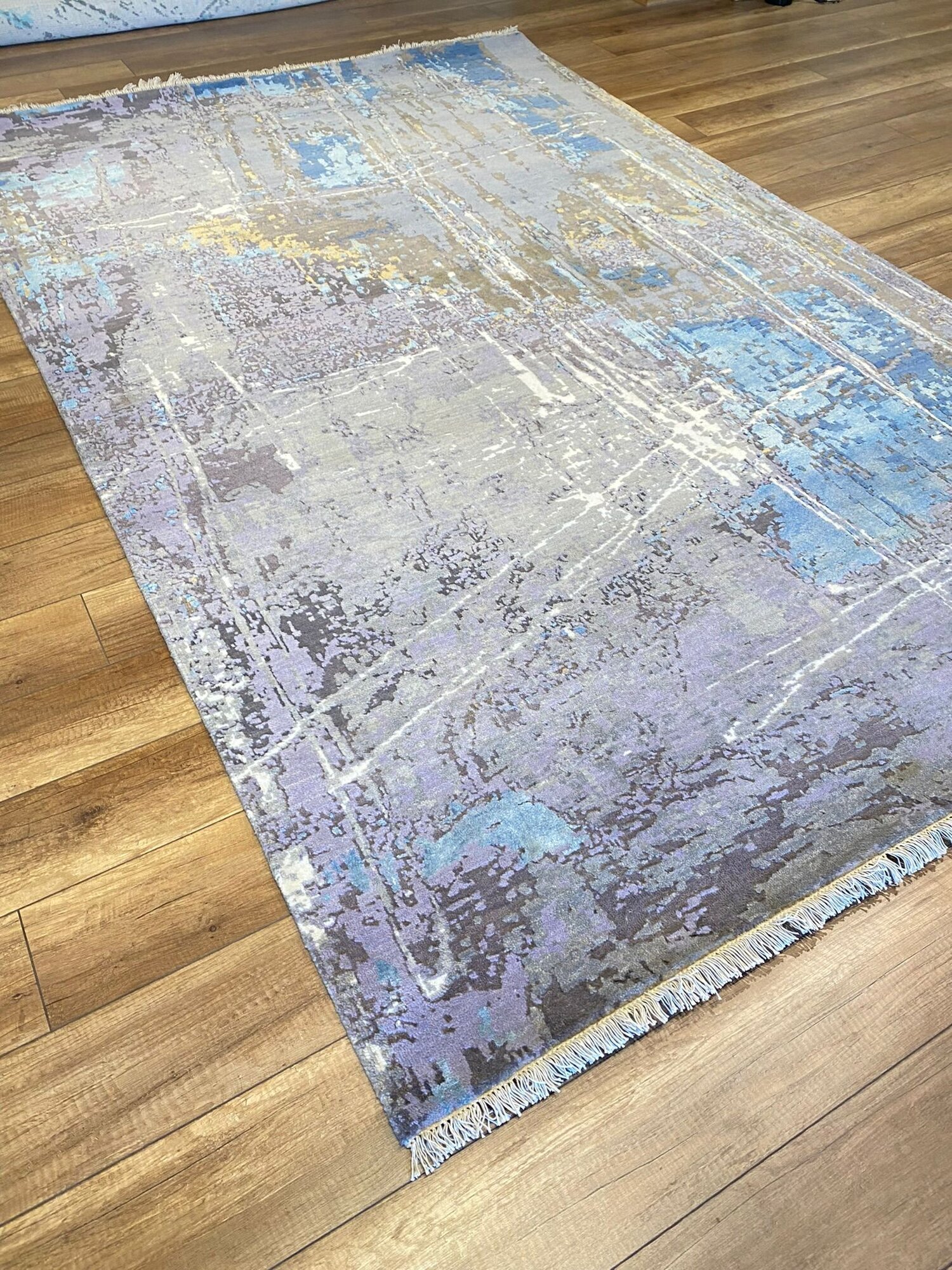 Rug Center Image