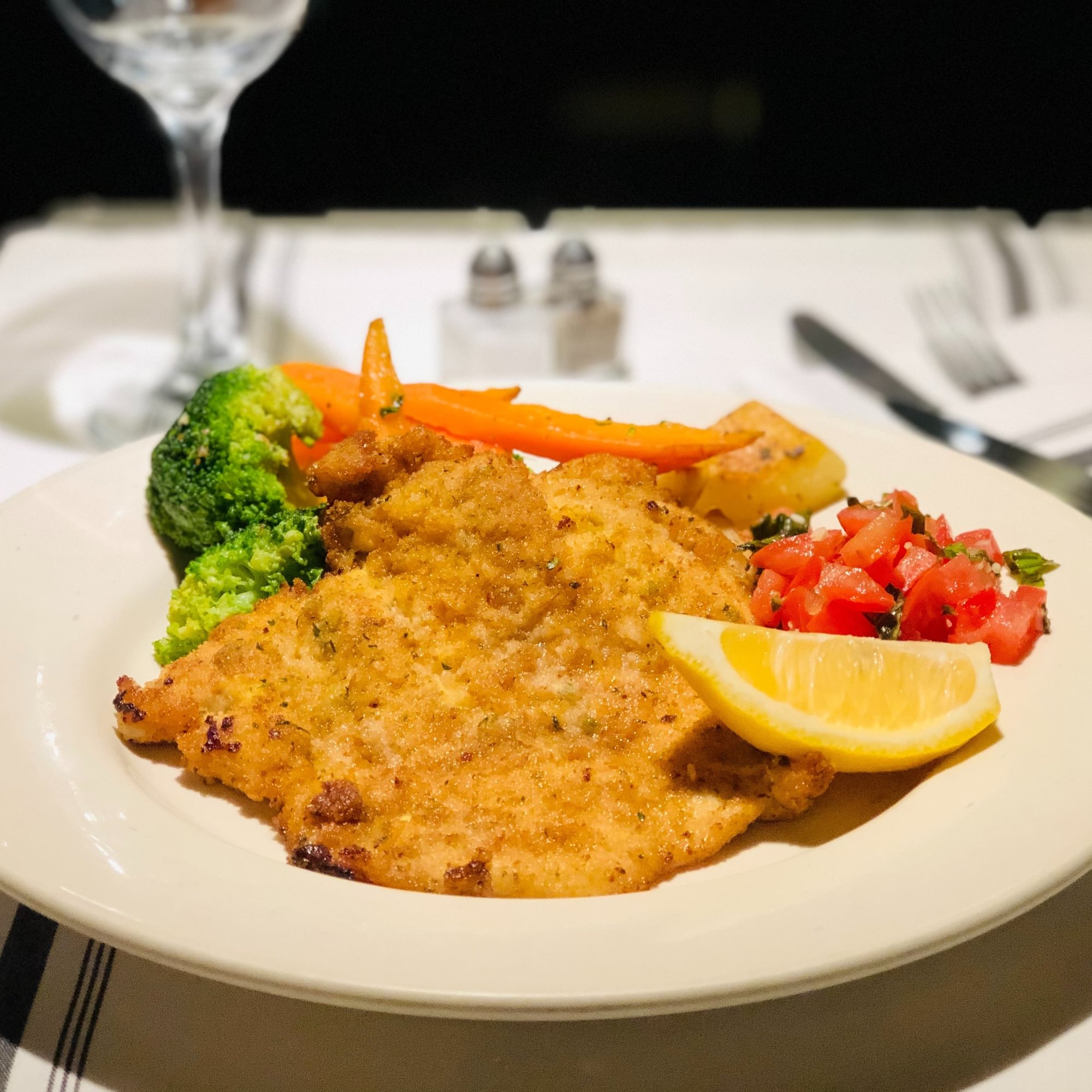 Pollo Milanesa Con Checca