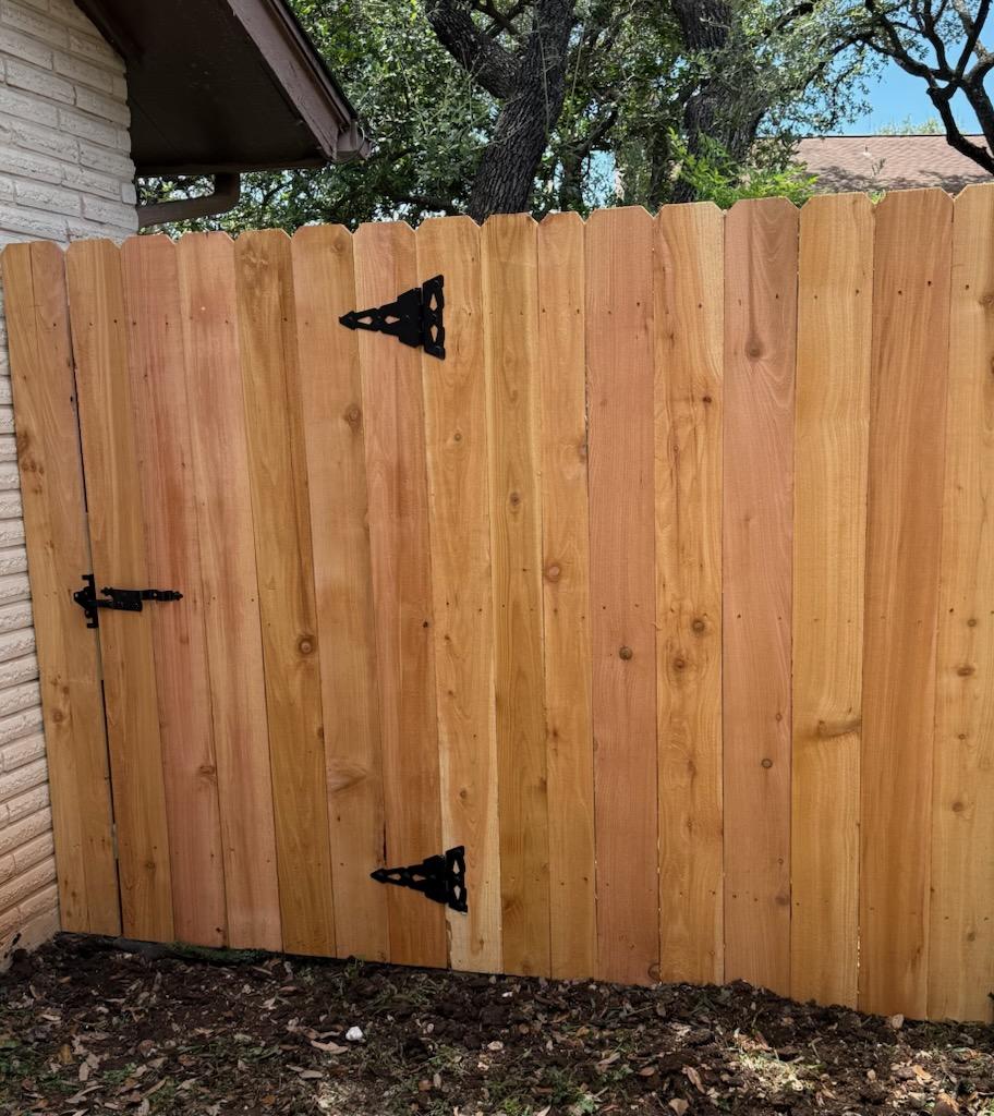Top Rail Fence San Antonio Image