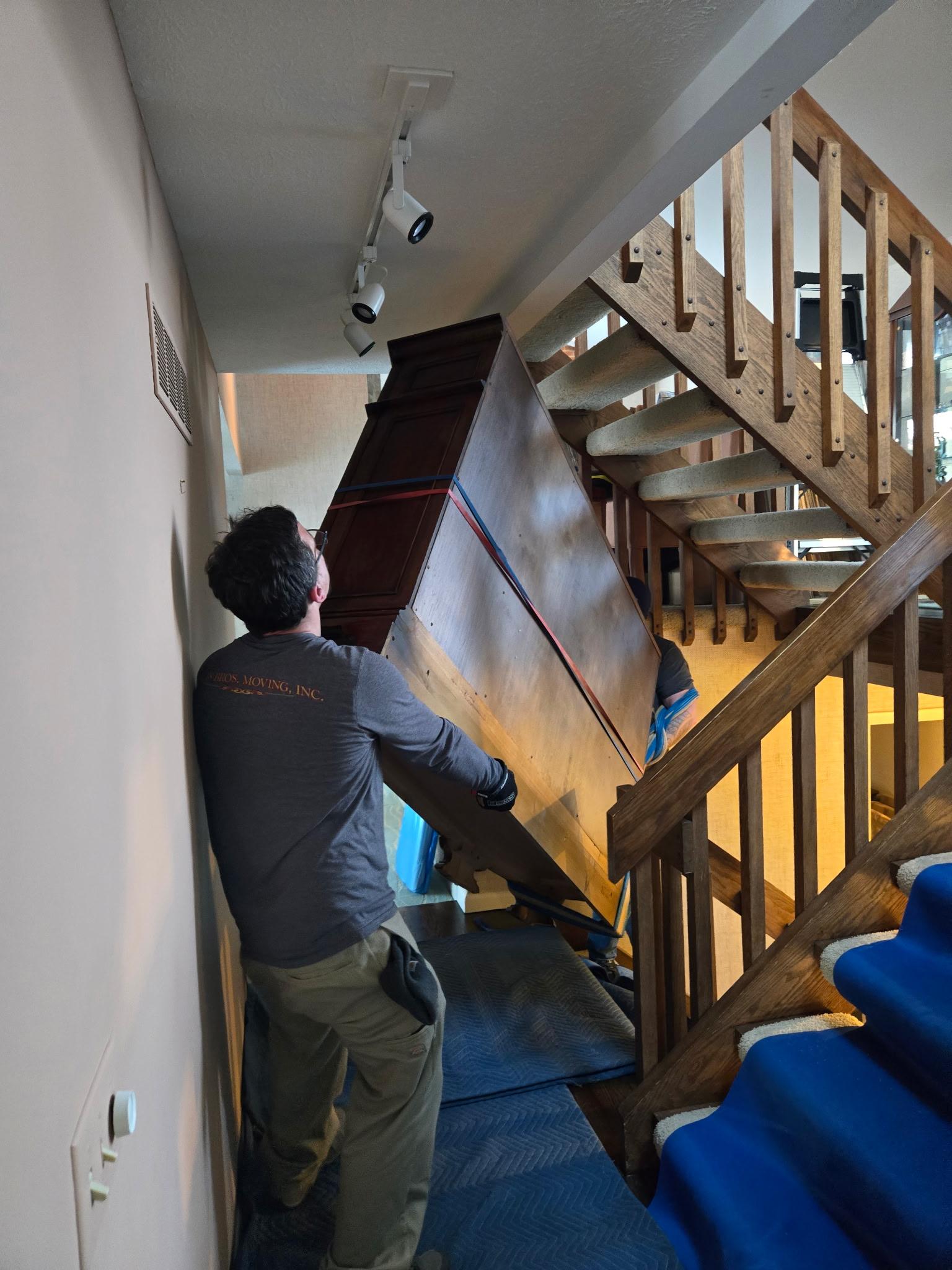 Huys Bros. Moving, INC. Image