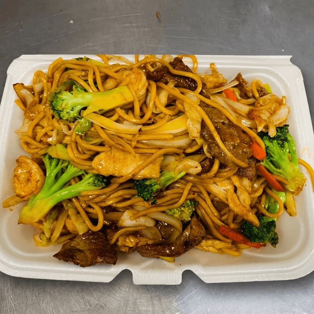 House Special Lo Mein