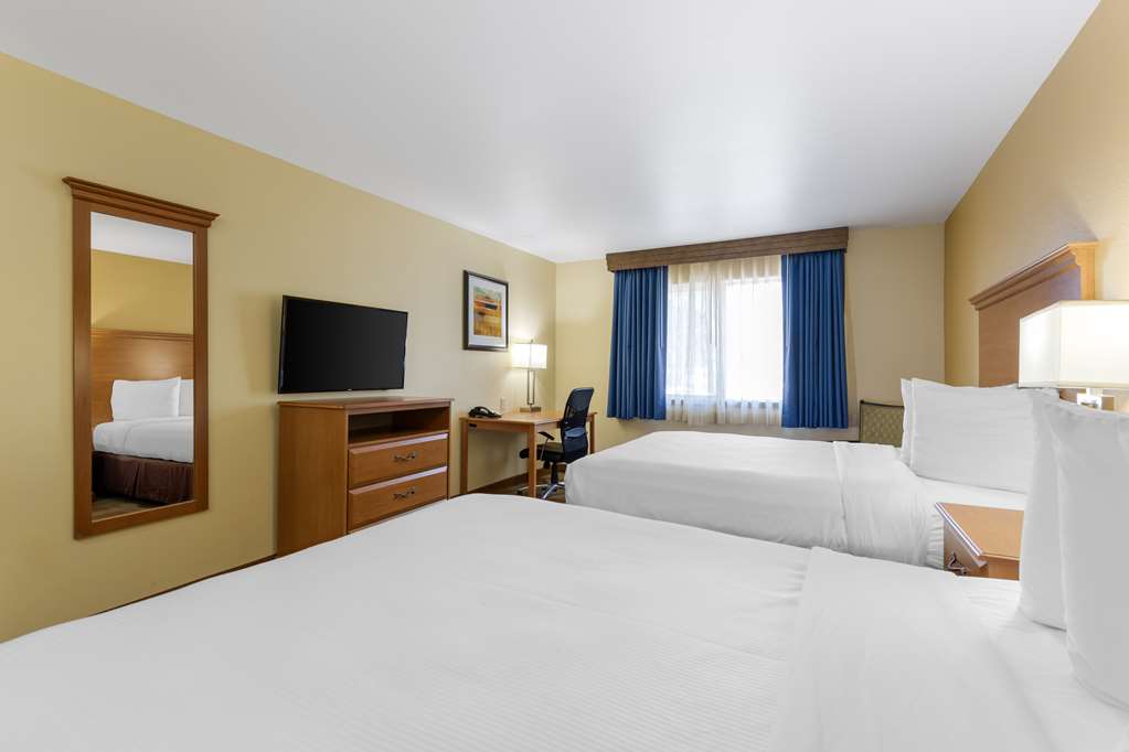 Best Western Kiva Inn Image