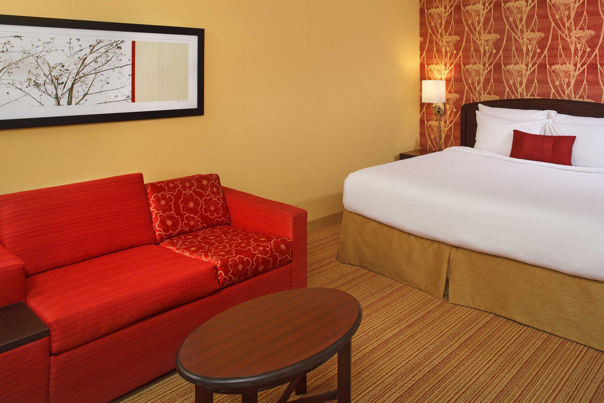 Courtyard by Marriott Jacksonville Butler Boulevard Photo