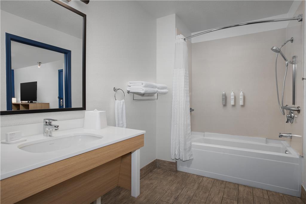 Spark by Hilton San Jose Airport Image