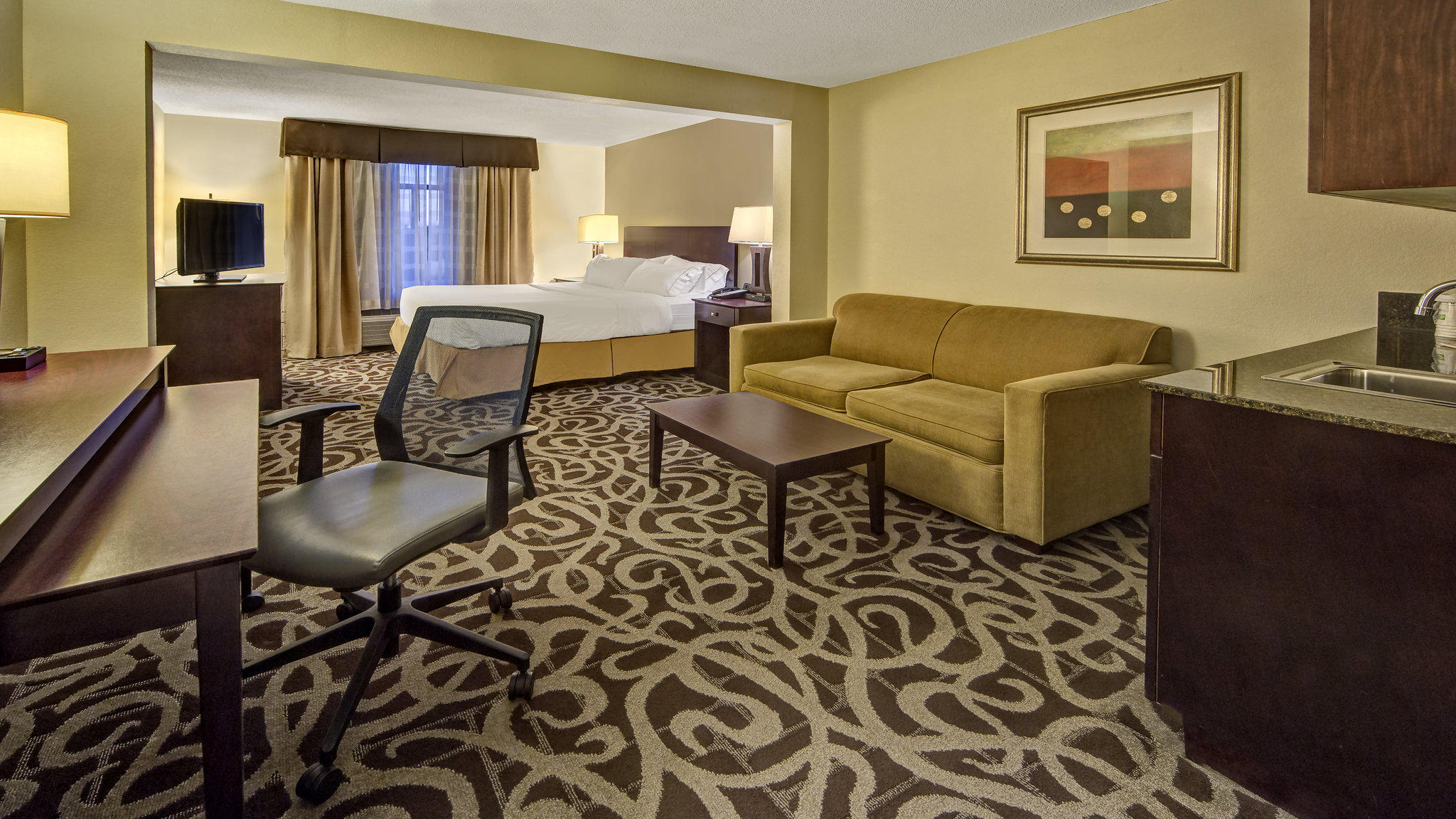 Holiday Inn Express Murfreesboro Central Photo