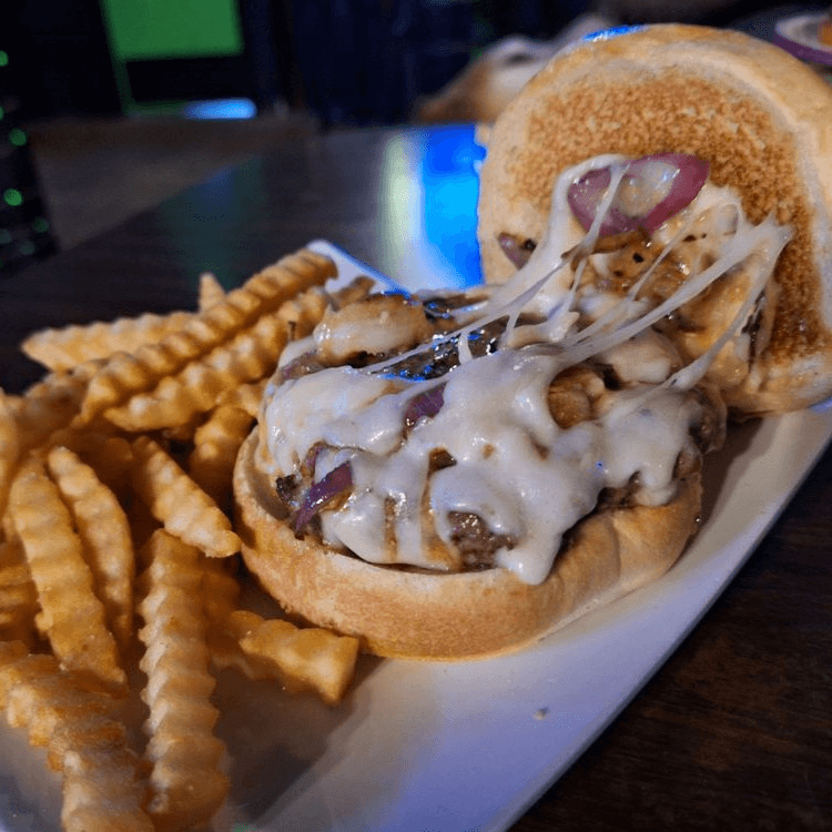 GARLIC-LICKEN' BURGER