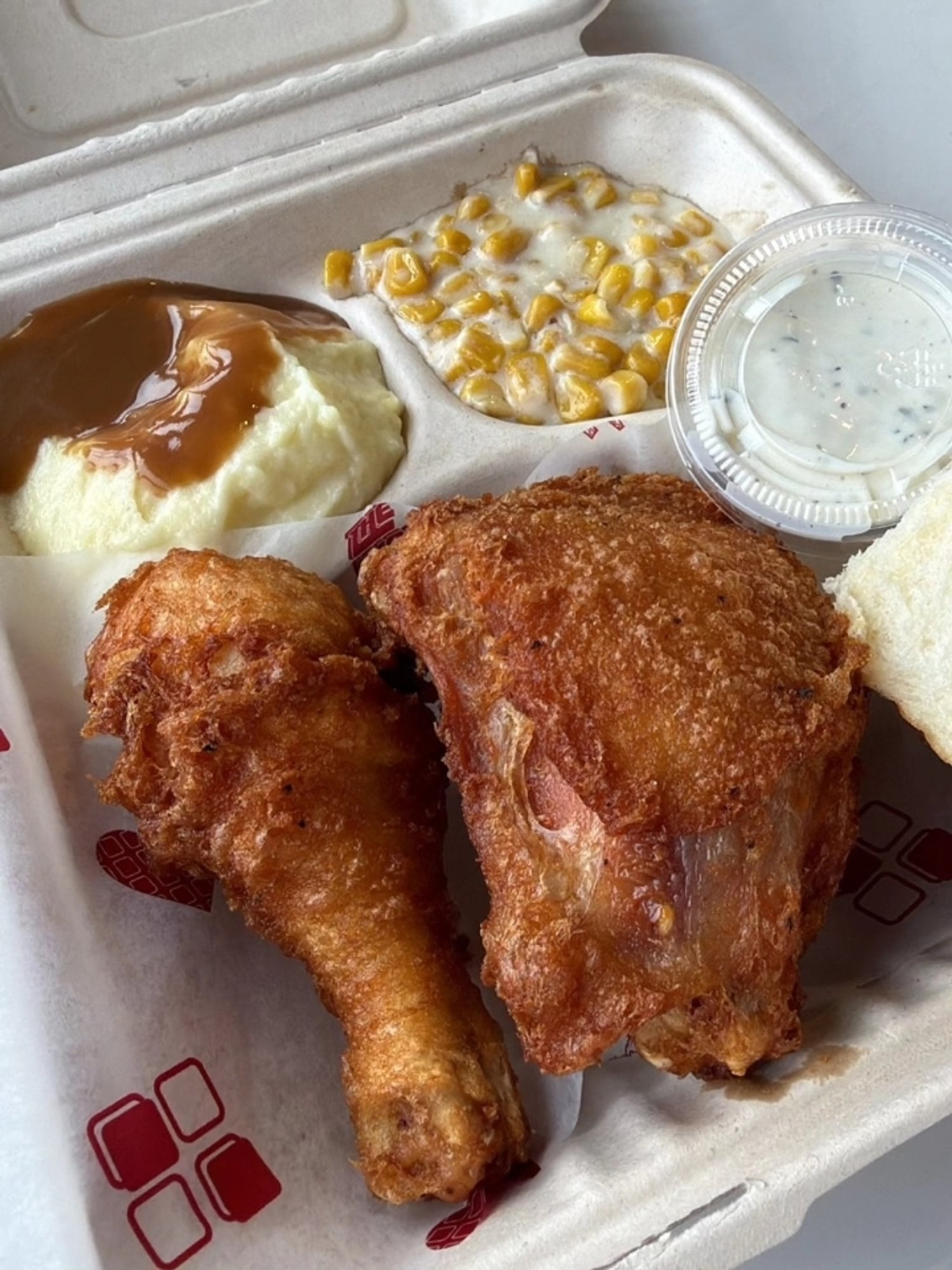 Phil's Chicken Box (Leg + Thigh) (Drink)