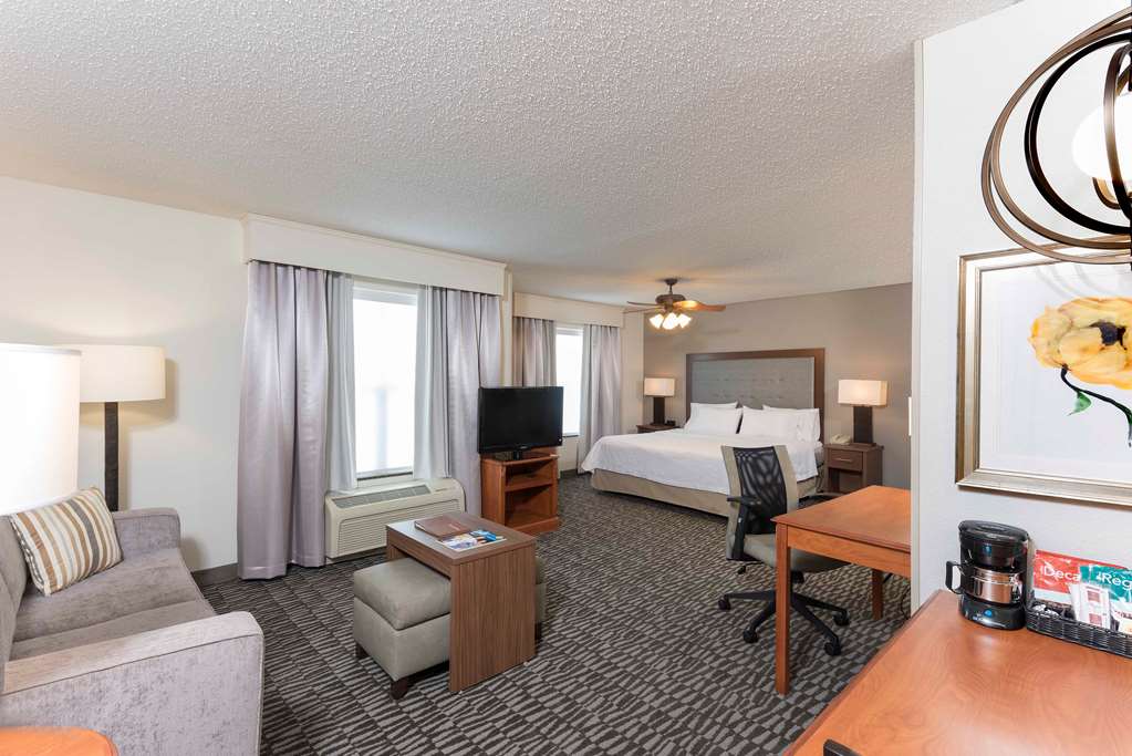Homewood Suites by Hilton Indianapolis-Airport/Plainfield Image