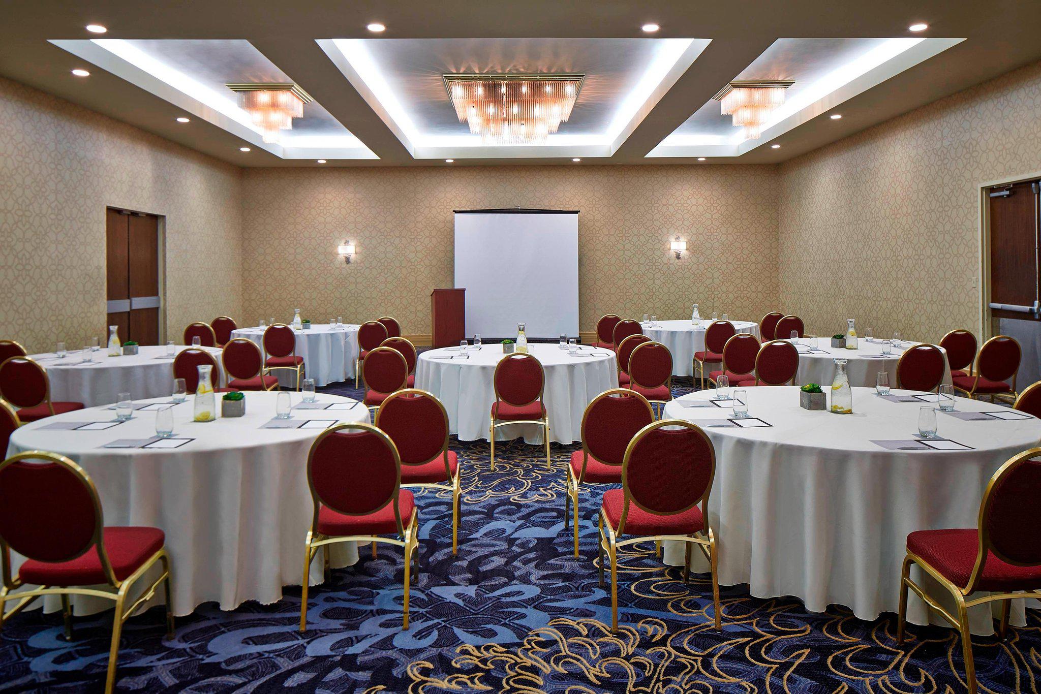 Renaissance Philadelphia Airport Hotel Photo