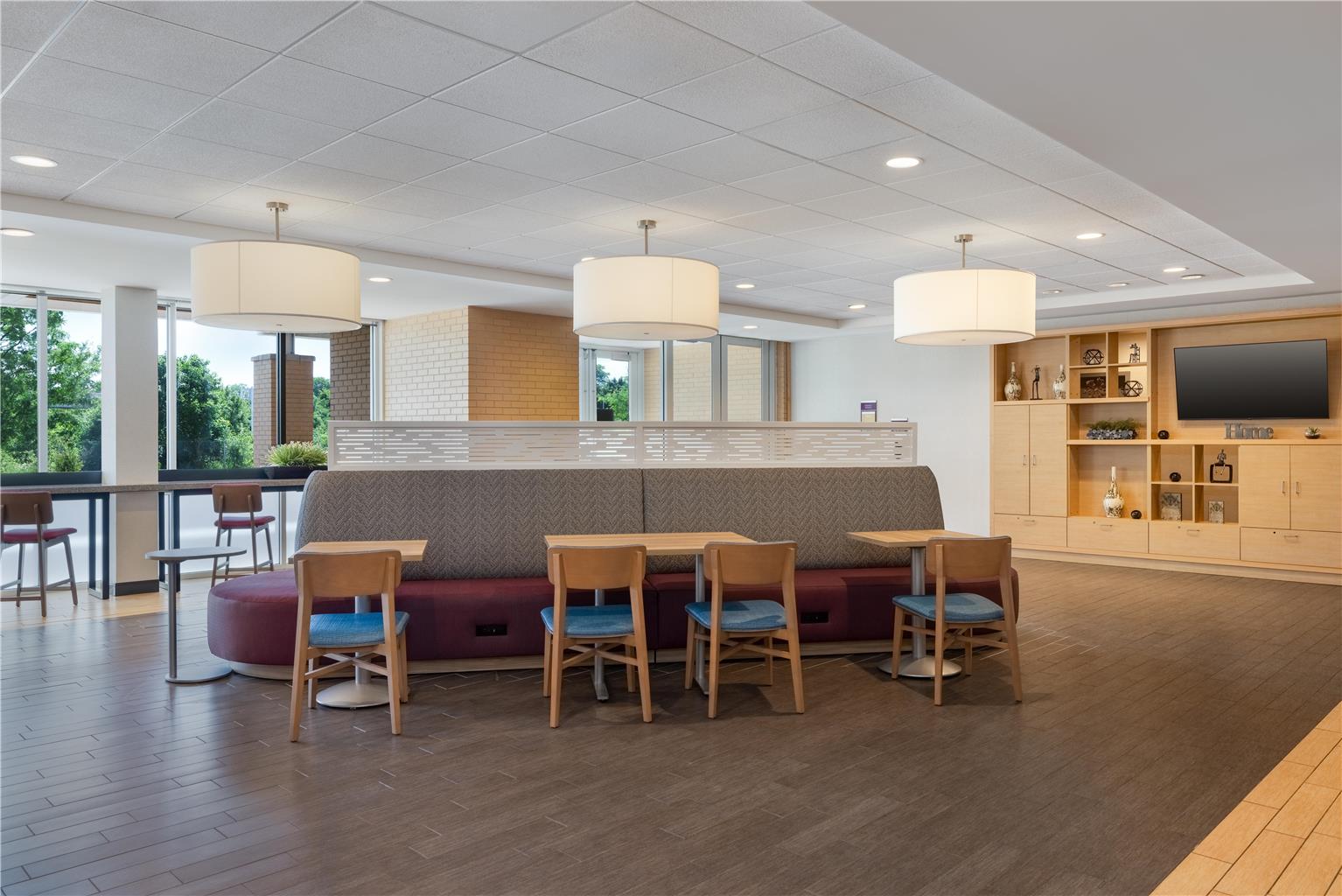 Home2 Suites by Hilton Milwaukee Brookfield Image